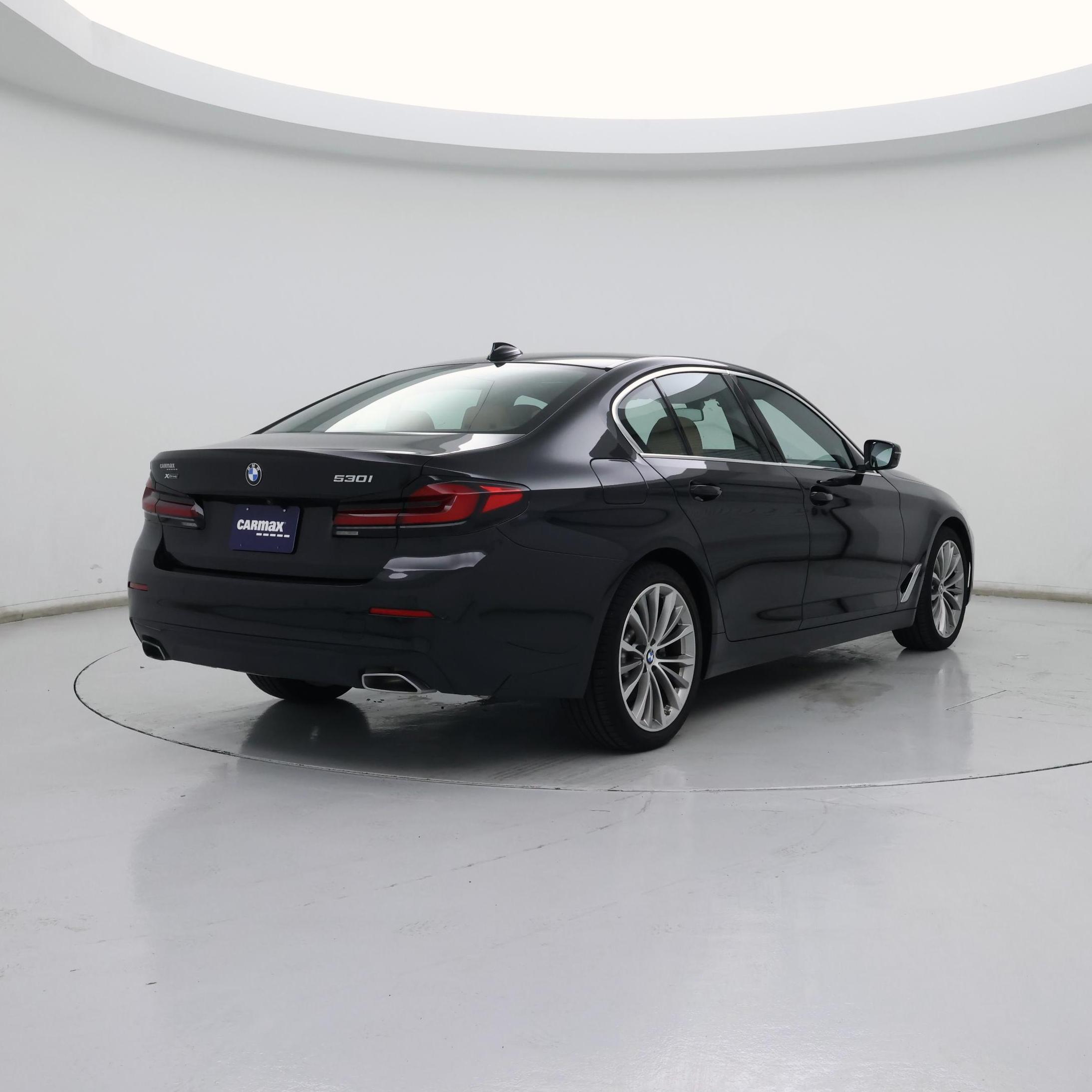 Thumbnail: 2023 BMW 5 Series - 8