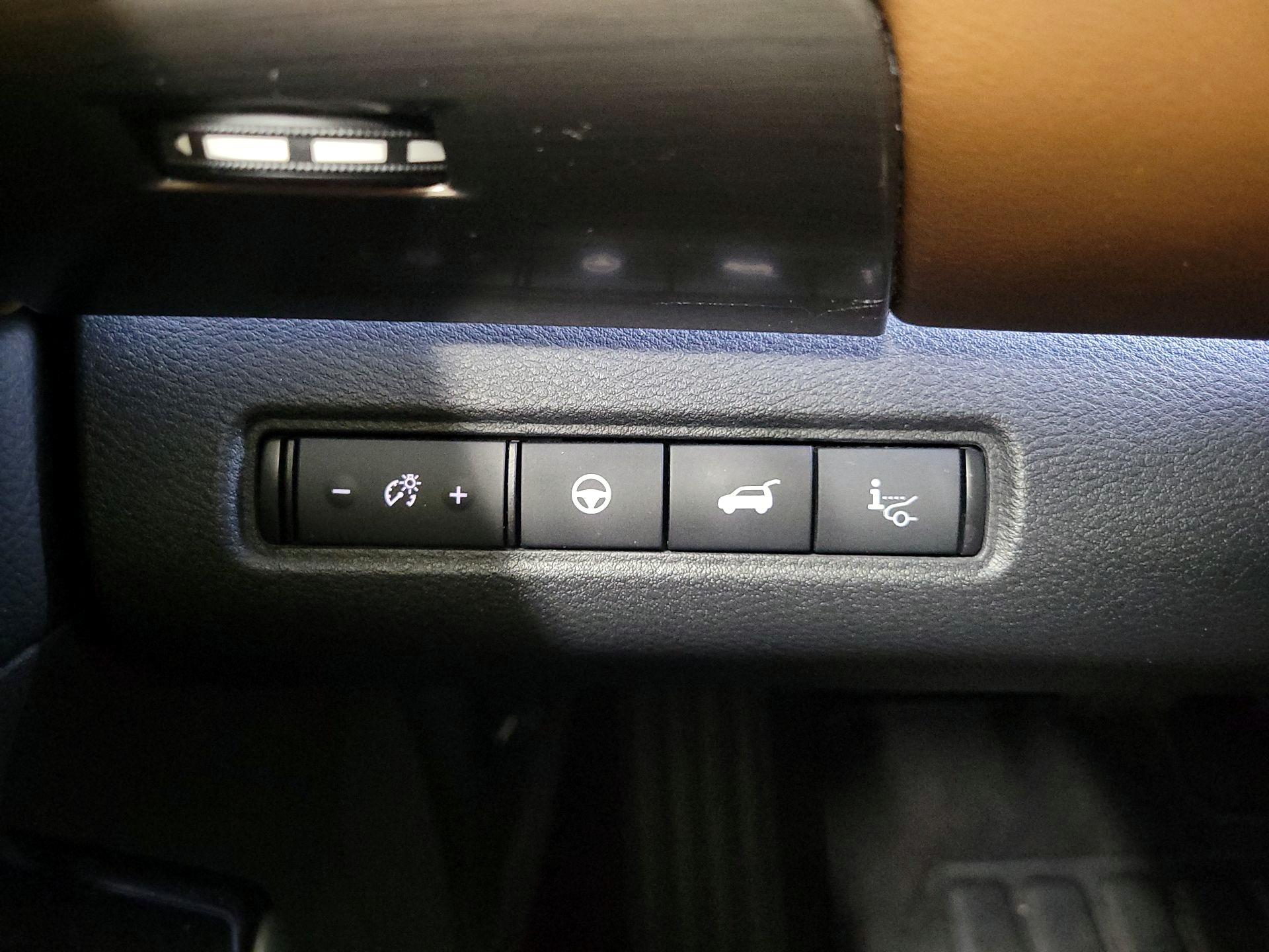 Thumbnail: 2023 Nissan Pathfinder - 13