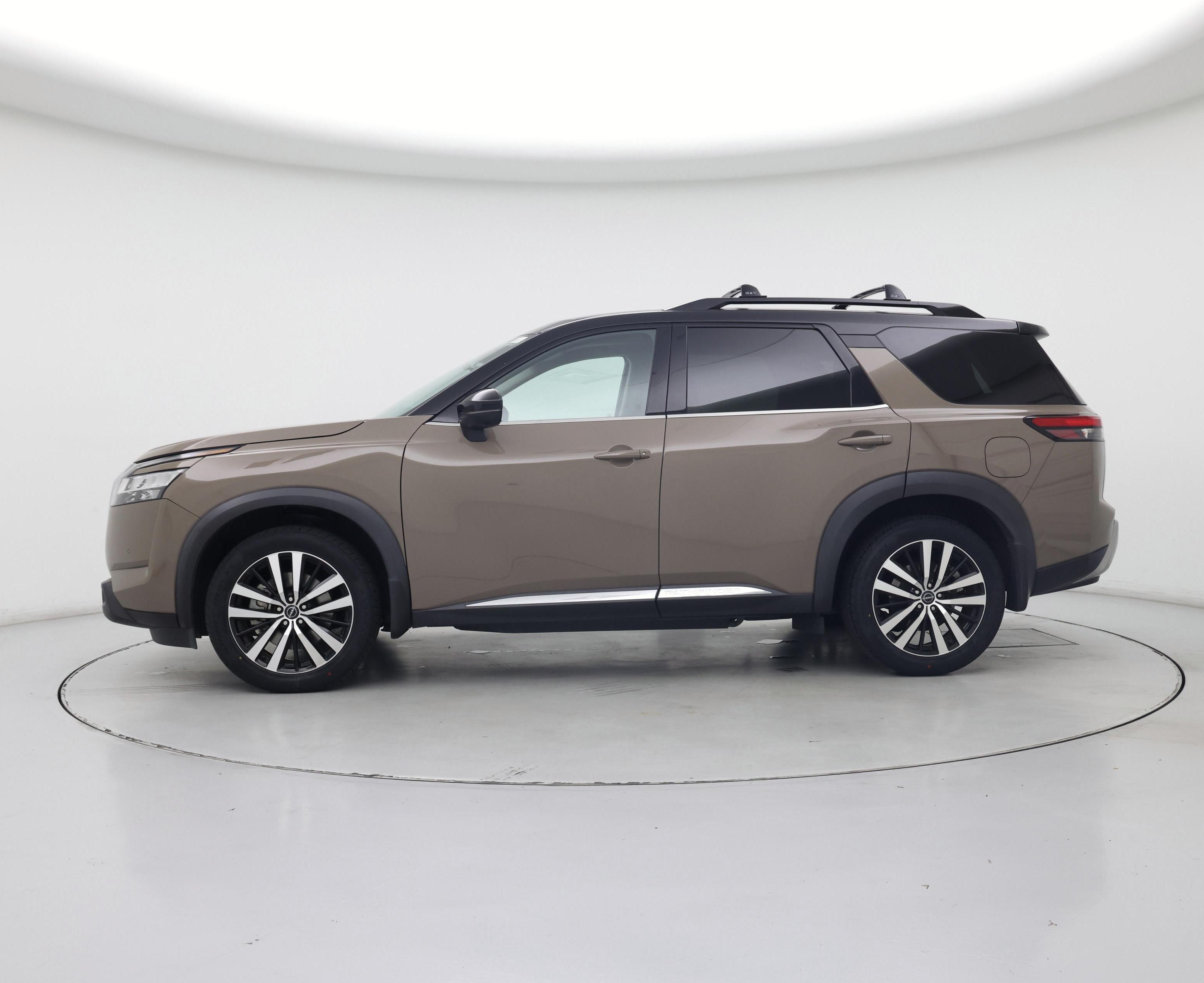 Thumbnail: 2023 Nissan Pathfinder - 3