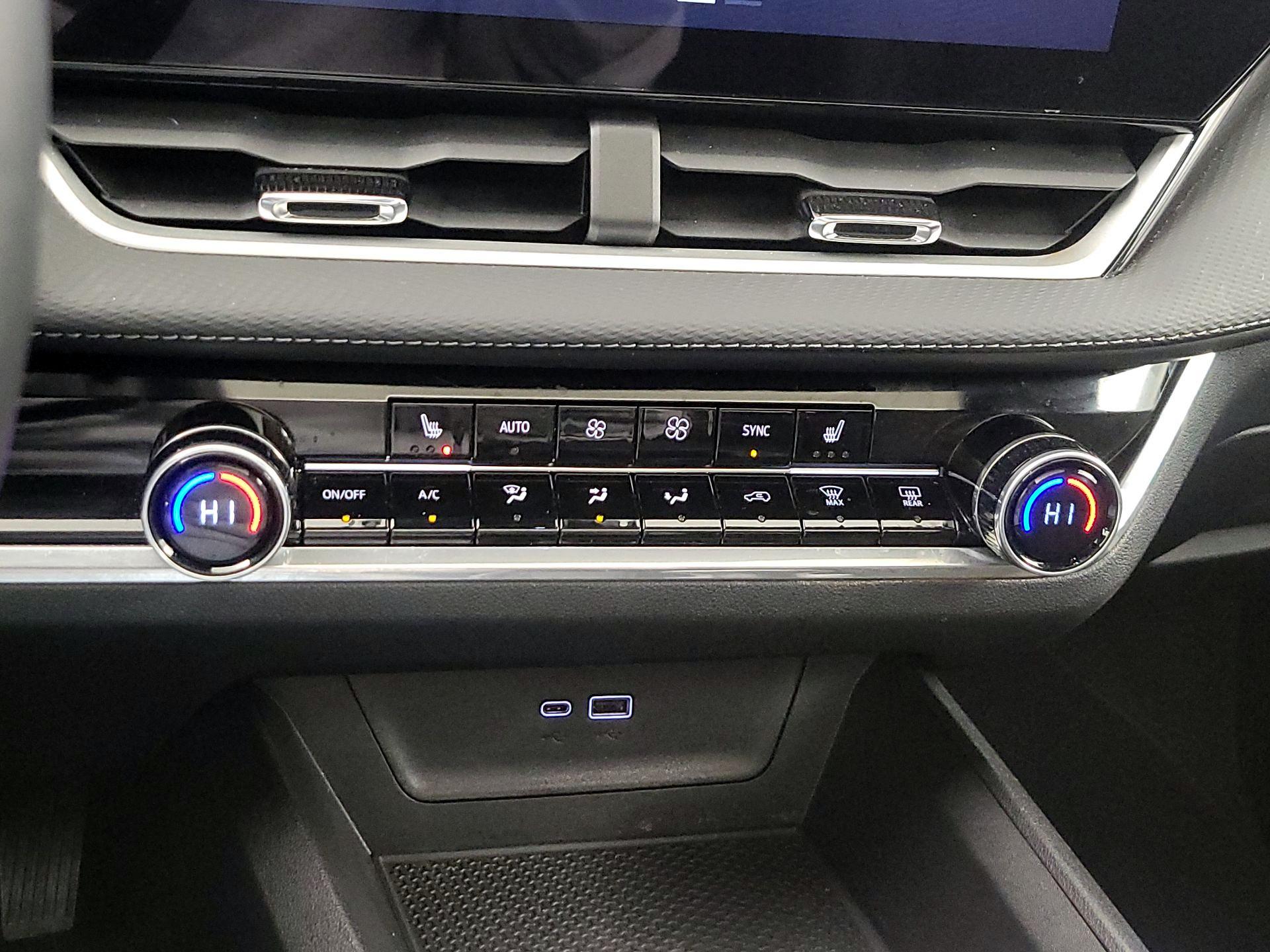 Thumbnail: 2025 Chevrolet Equinox - 16