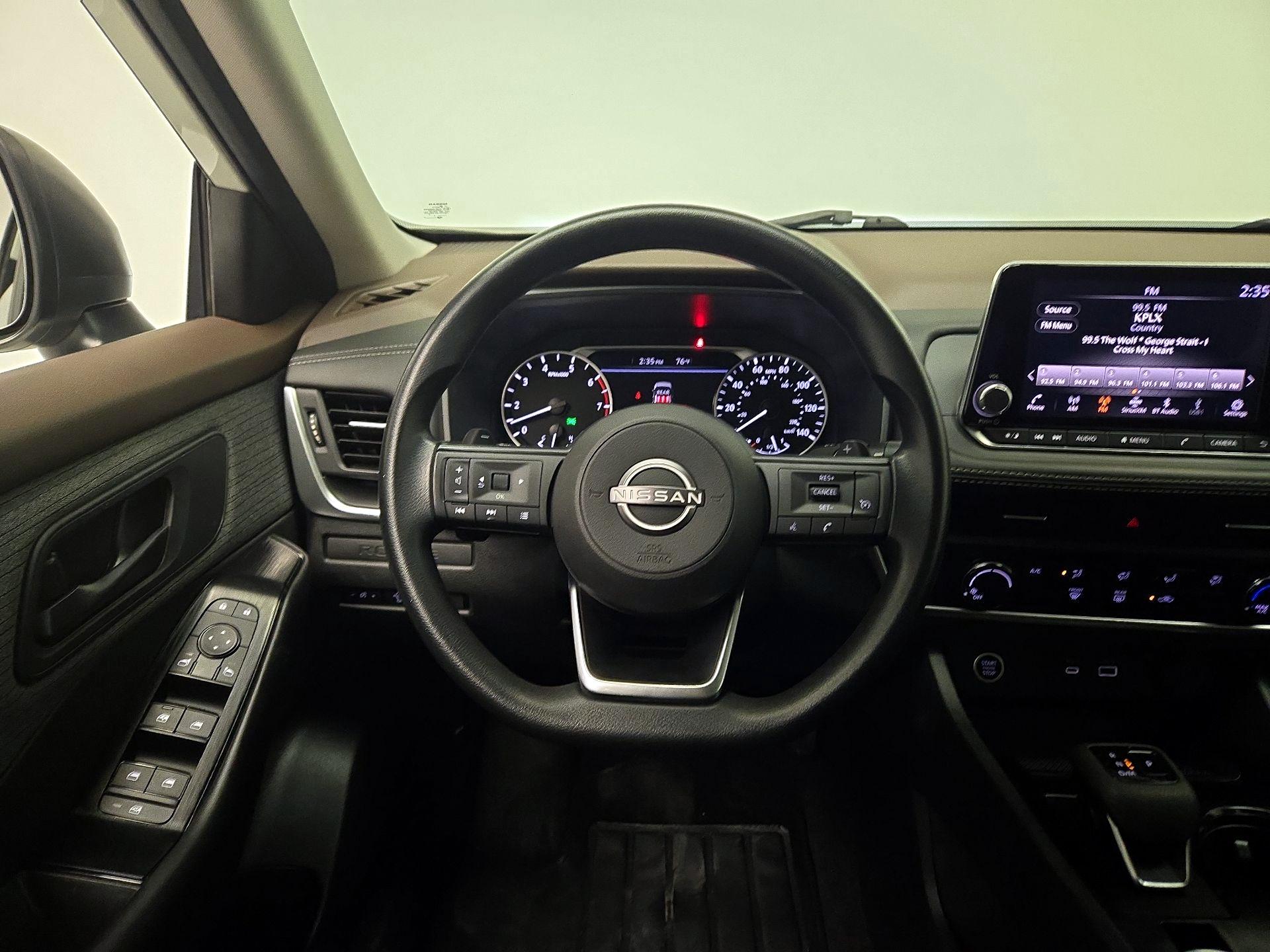 Thumbnail: 2023 Nissan Rogue - 10