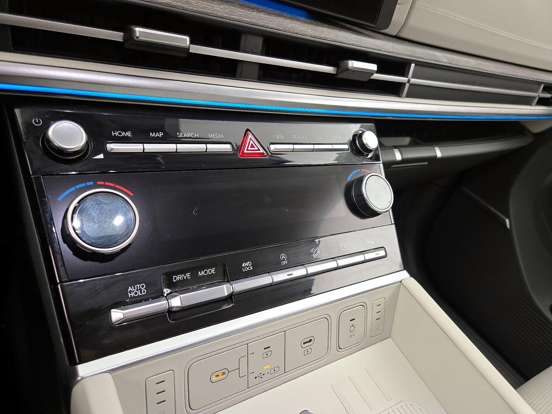 Thumbnail: 2024 Hyundai Santa Fe - 17