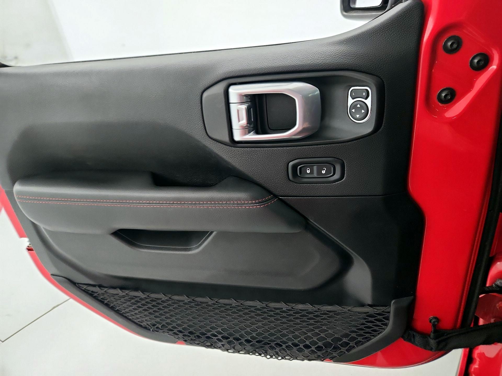 Thumbnail: 2022 Jeep Wrangler - 12