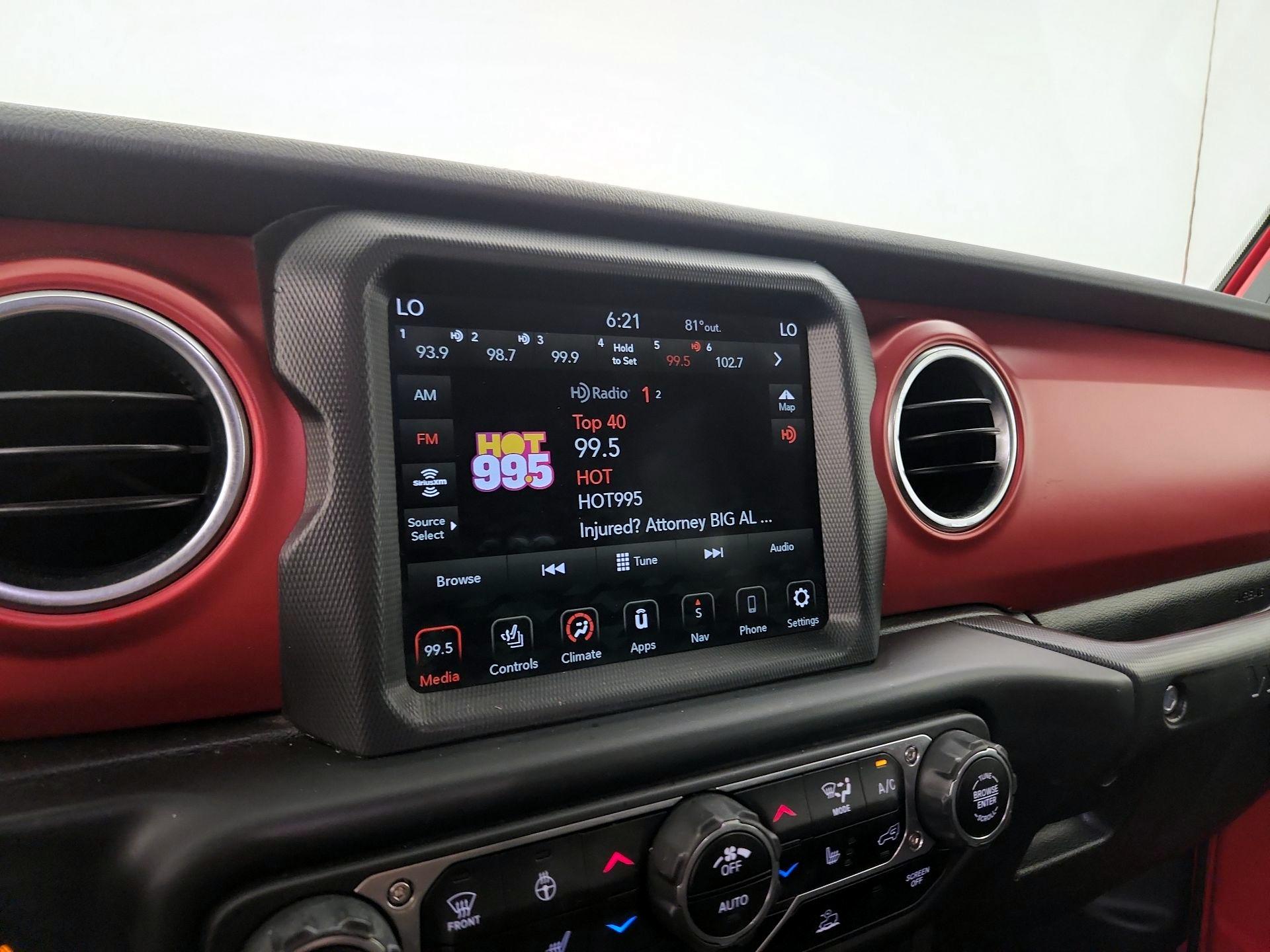 Thumbnail: 2022 Jeep Wrangler - 14