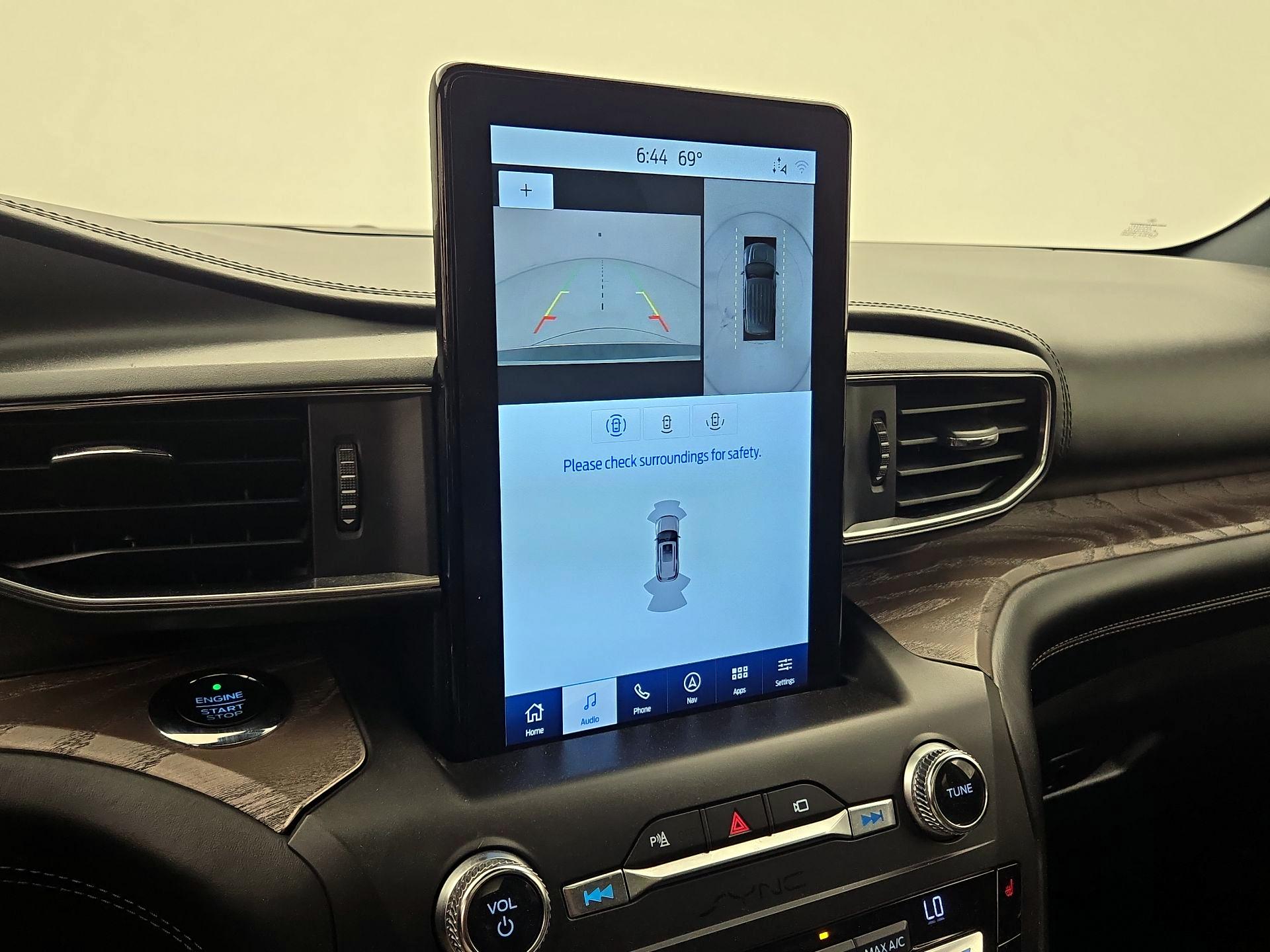 Thumbnail: 2020 Ford Explorer - 15