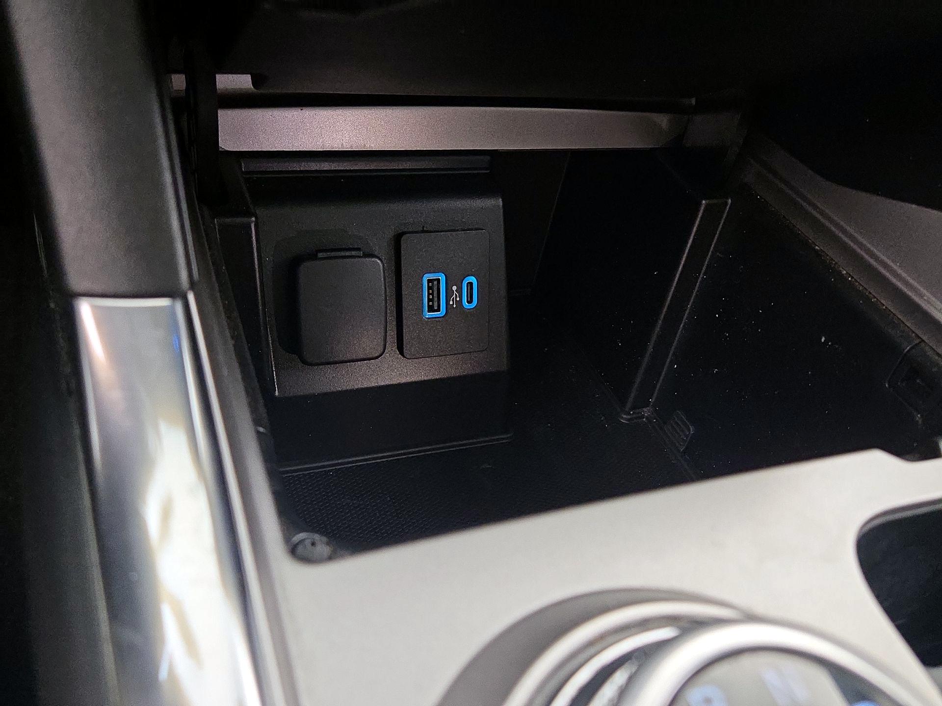 Thumbnail: 2020 Ford Explorer - 19