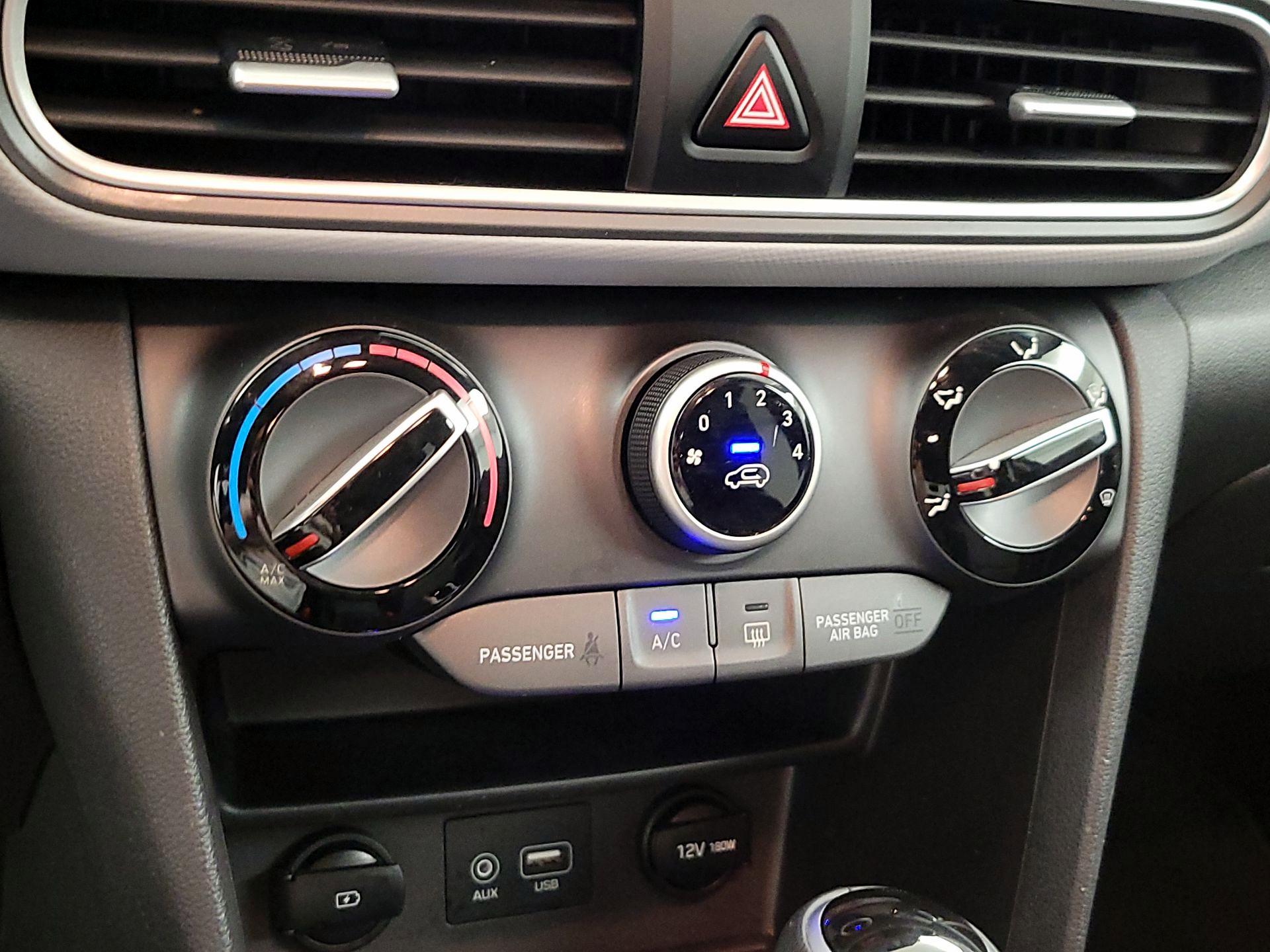 Thumbnail: 2020 Hyundai Kona - 16