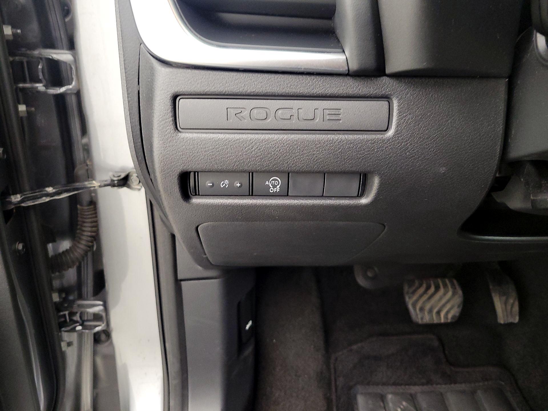 Thumbnail: 2023 Nissan Rogue - 13