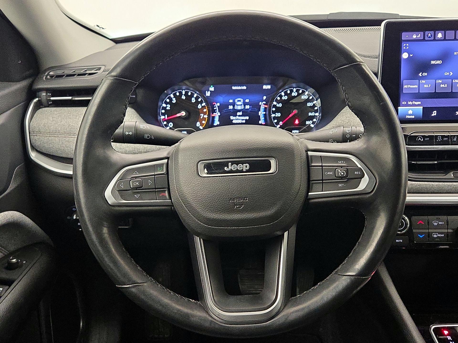 Thumbnail: 2022 Jeep Compass - 10