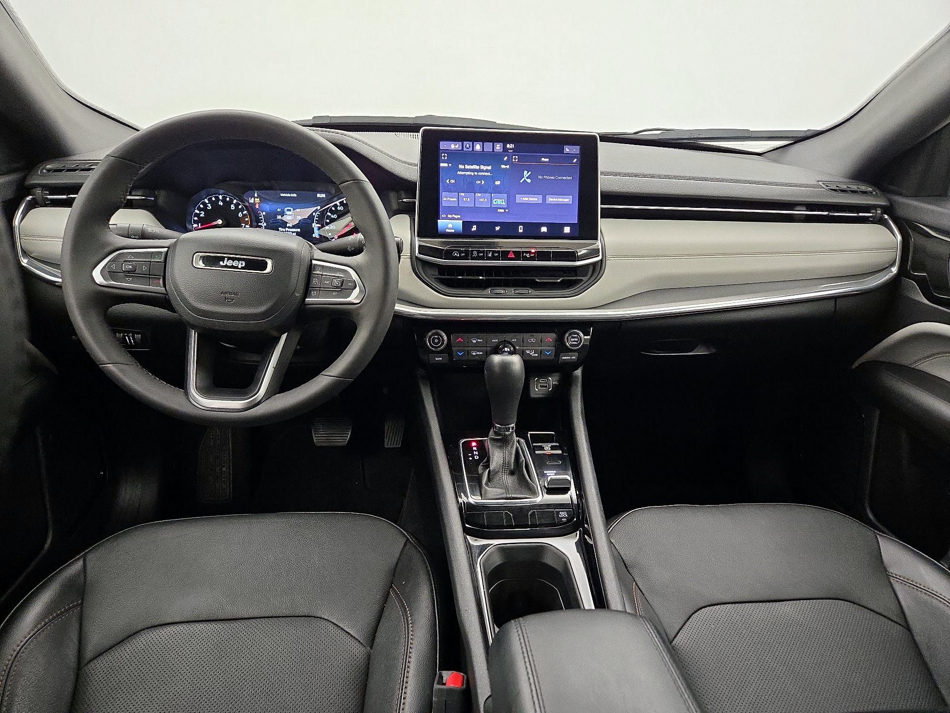 Thumbnail: 2023 Jeep Compass - 9