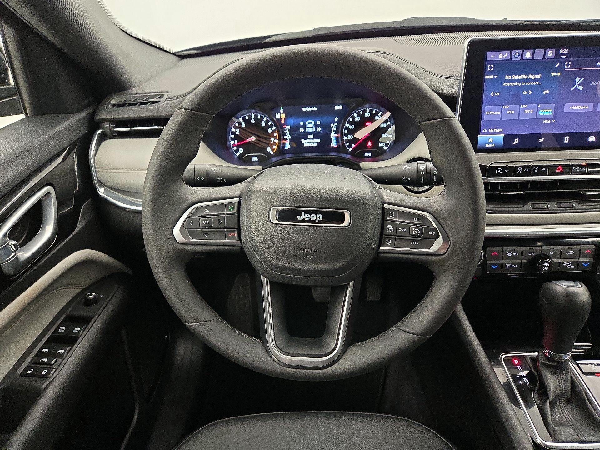 Thumbnail: 2023 Jeep Compass - 10