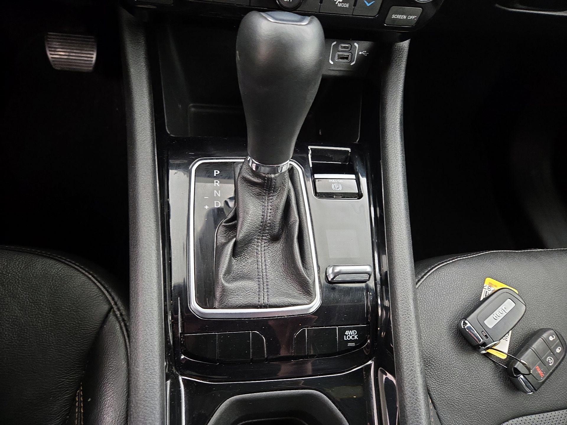 Thumbnail: 2023 Jeep Compass - 17