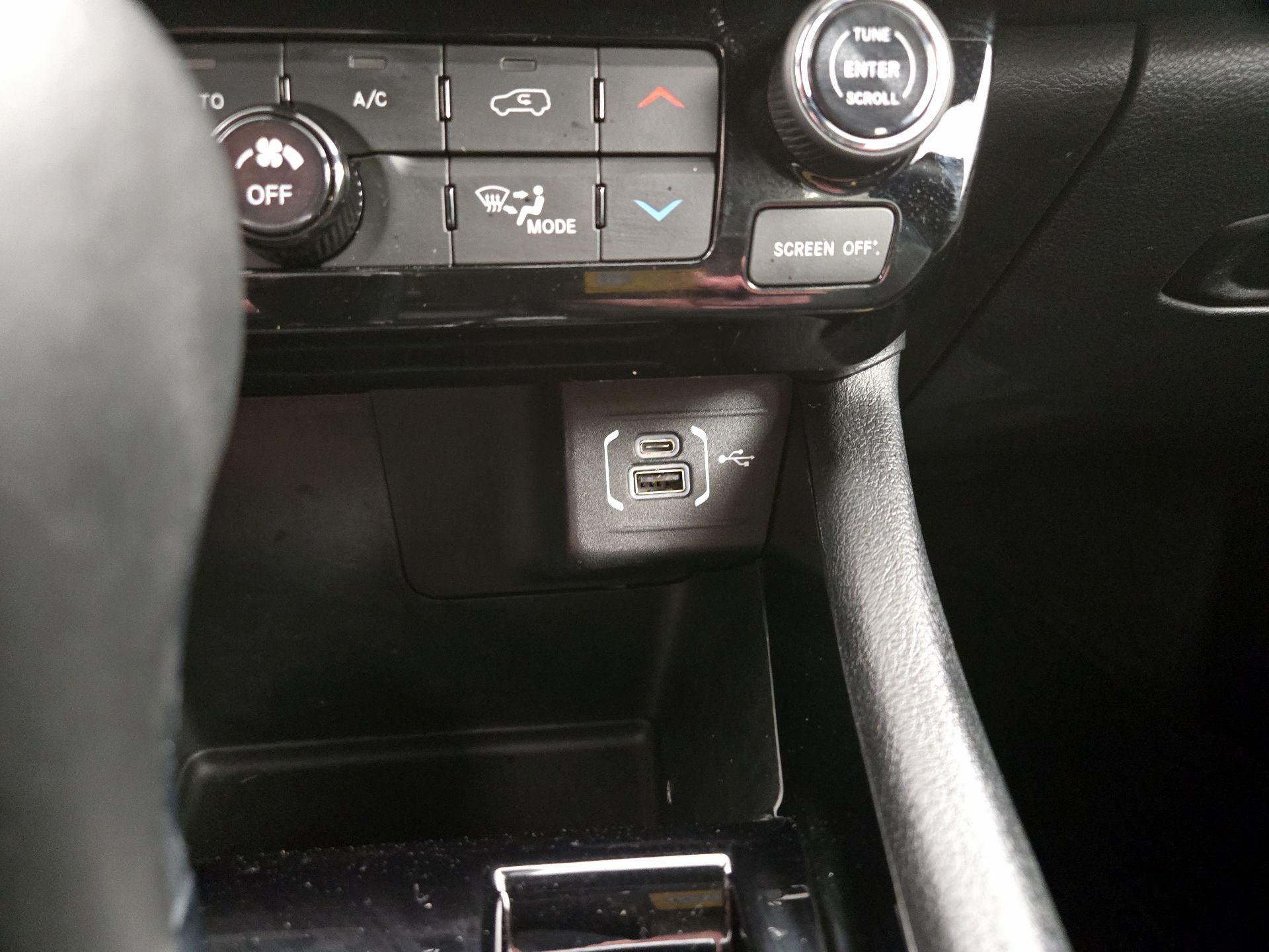 Thumbnail: 2023 Jeep Compass - 18