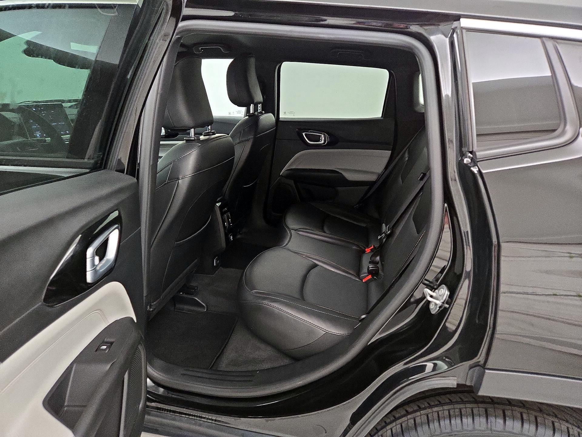 Thumbnail: 2023 Jeep Compass - 19