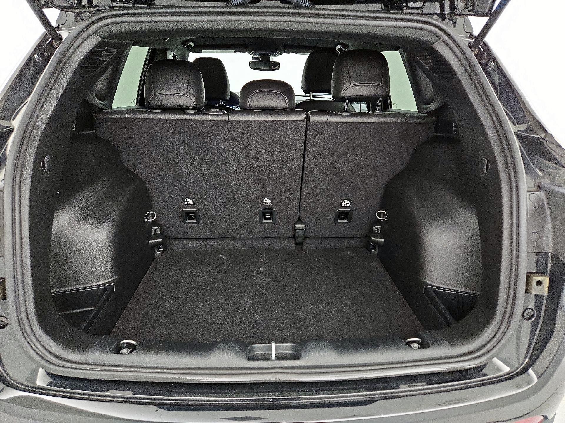 Thumbnail: 2023 Jeep Compass - 20