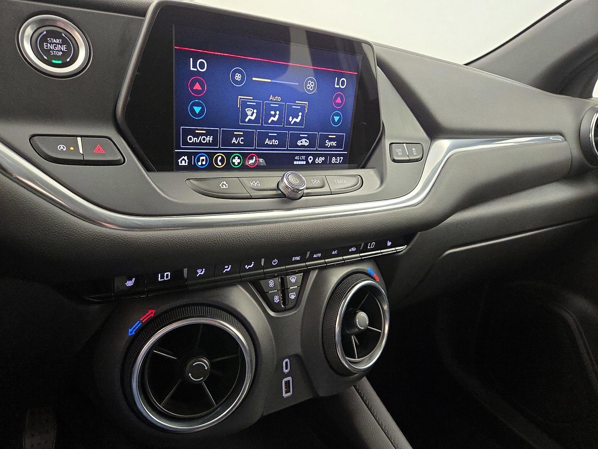 Thumbnail: 2022 Chevrolet Blazer - 16