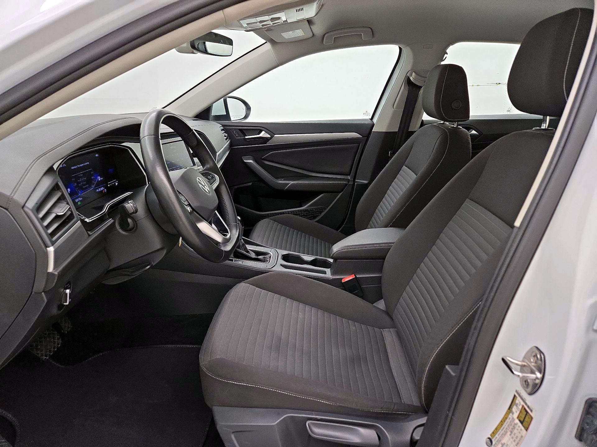 Thumbnail: 2024 Volkswagen Jetta - 11