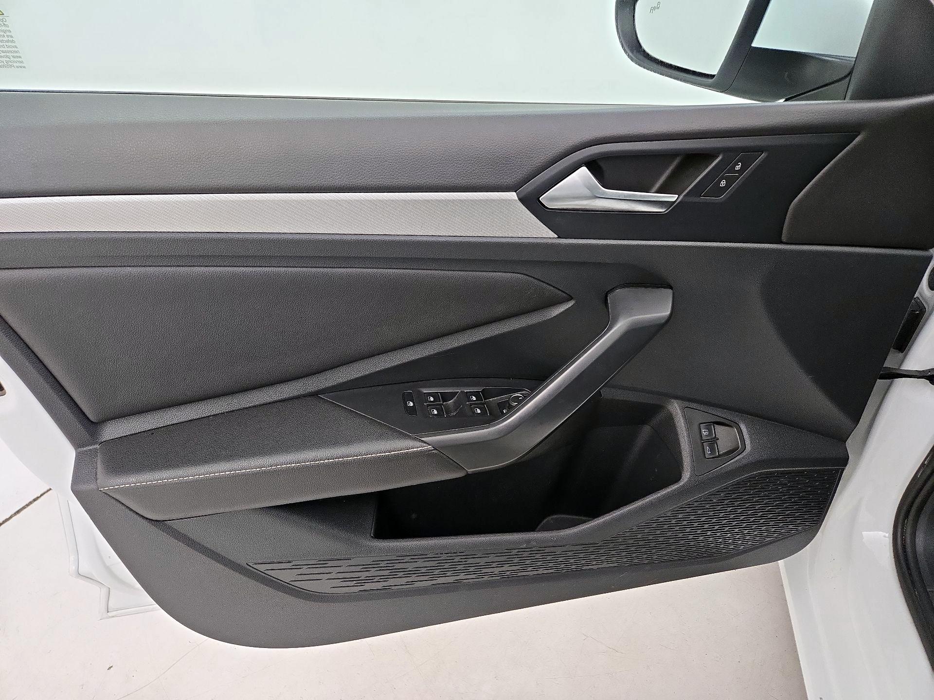 Thumbnail: 2024 Volkswagen Jetta - 12