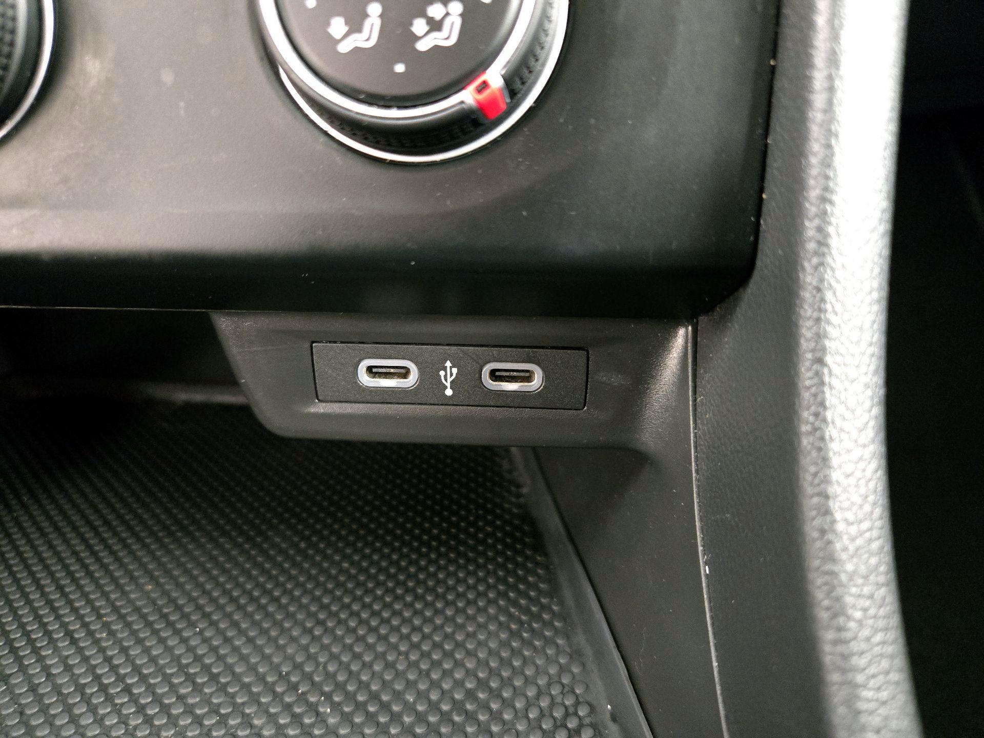 Thumbnail: 2024 Volkswagen Jetta - 18