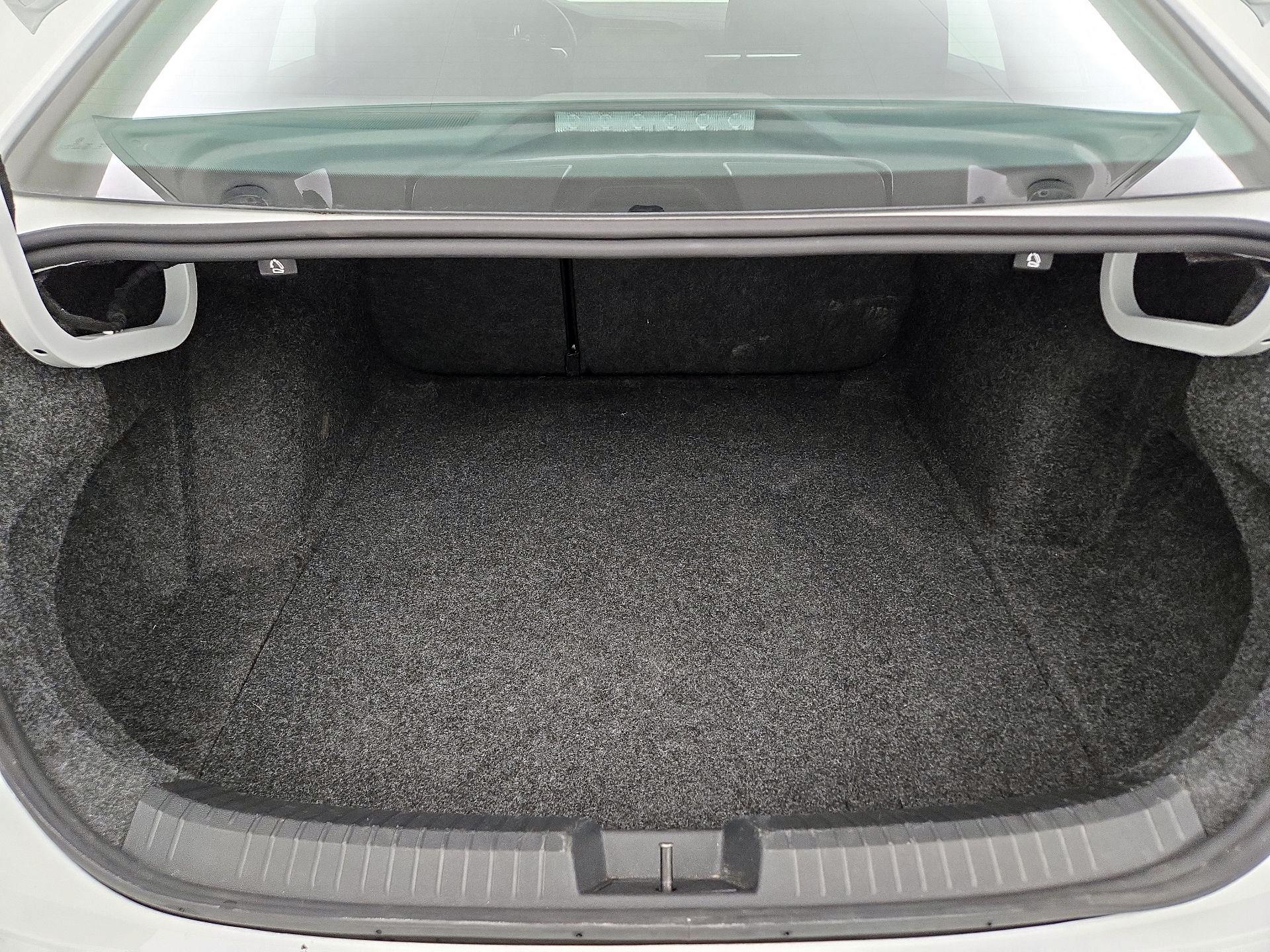 Thumbnail: 2024 Volkswagen Jetta - 20