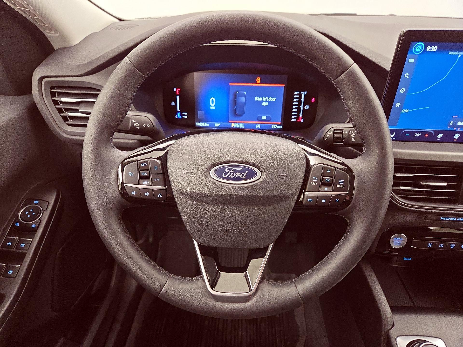 Thumbnail: 2023 Ford Escape - 10