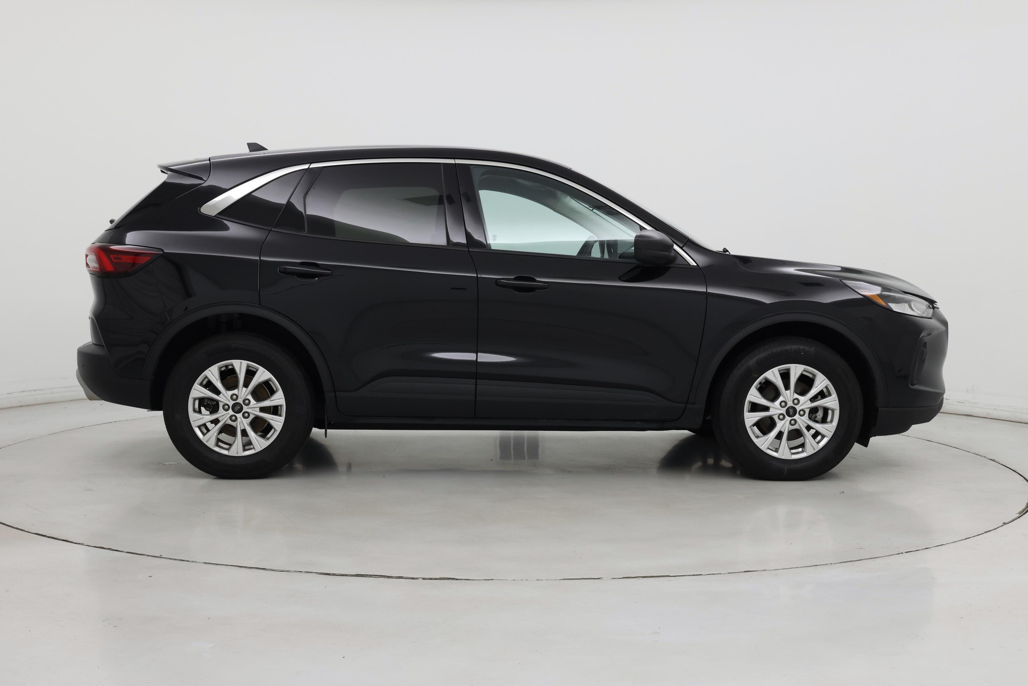 Thumbnail: 2023 Ford Escape - 7