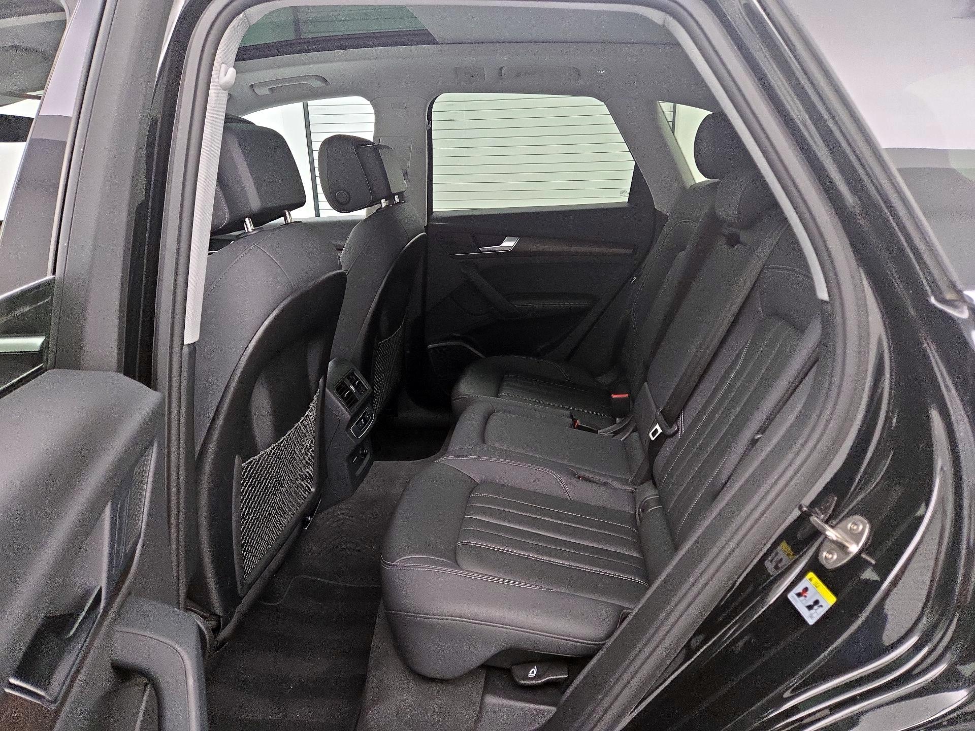 Thumbnail: 2023 Audi Q5 - 20