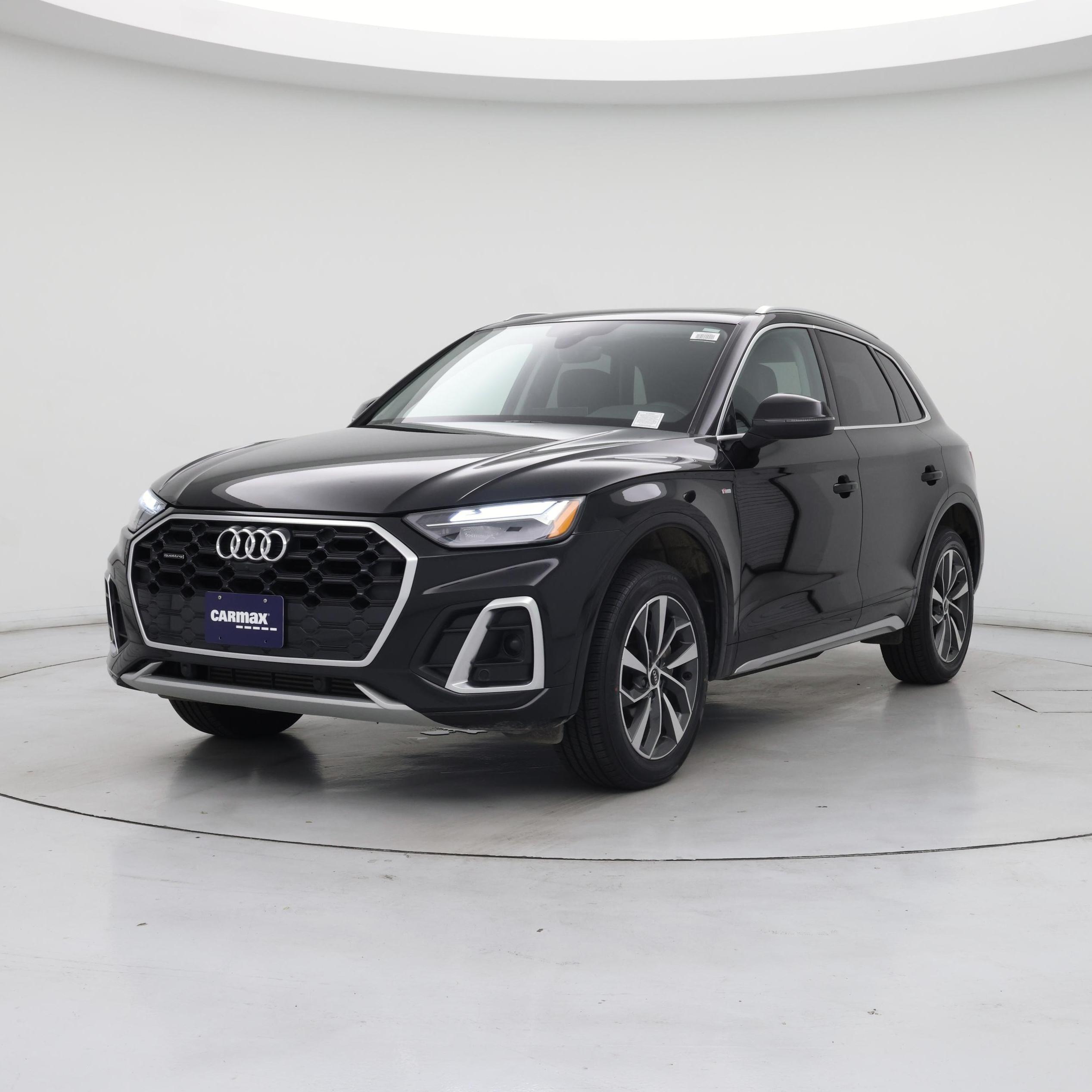 Thumbnail: 2023 Audi Q5 - 4