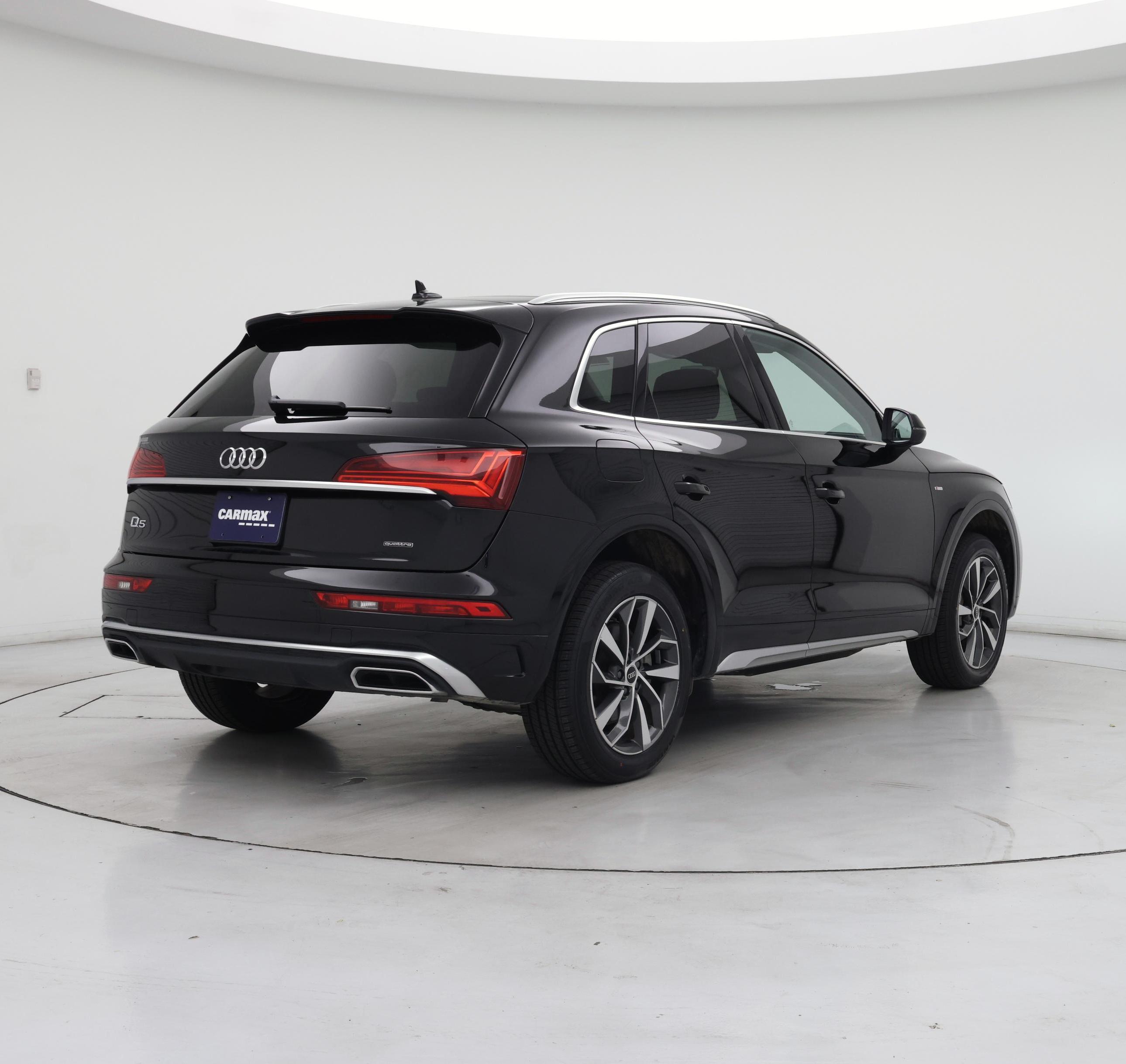 Thumbnail: 2023 Audi Q5 - 8