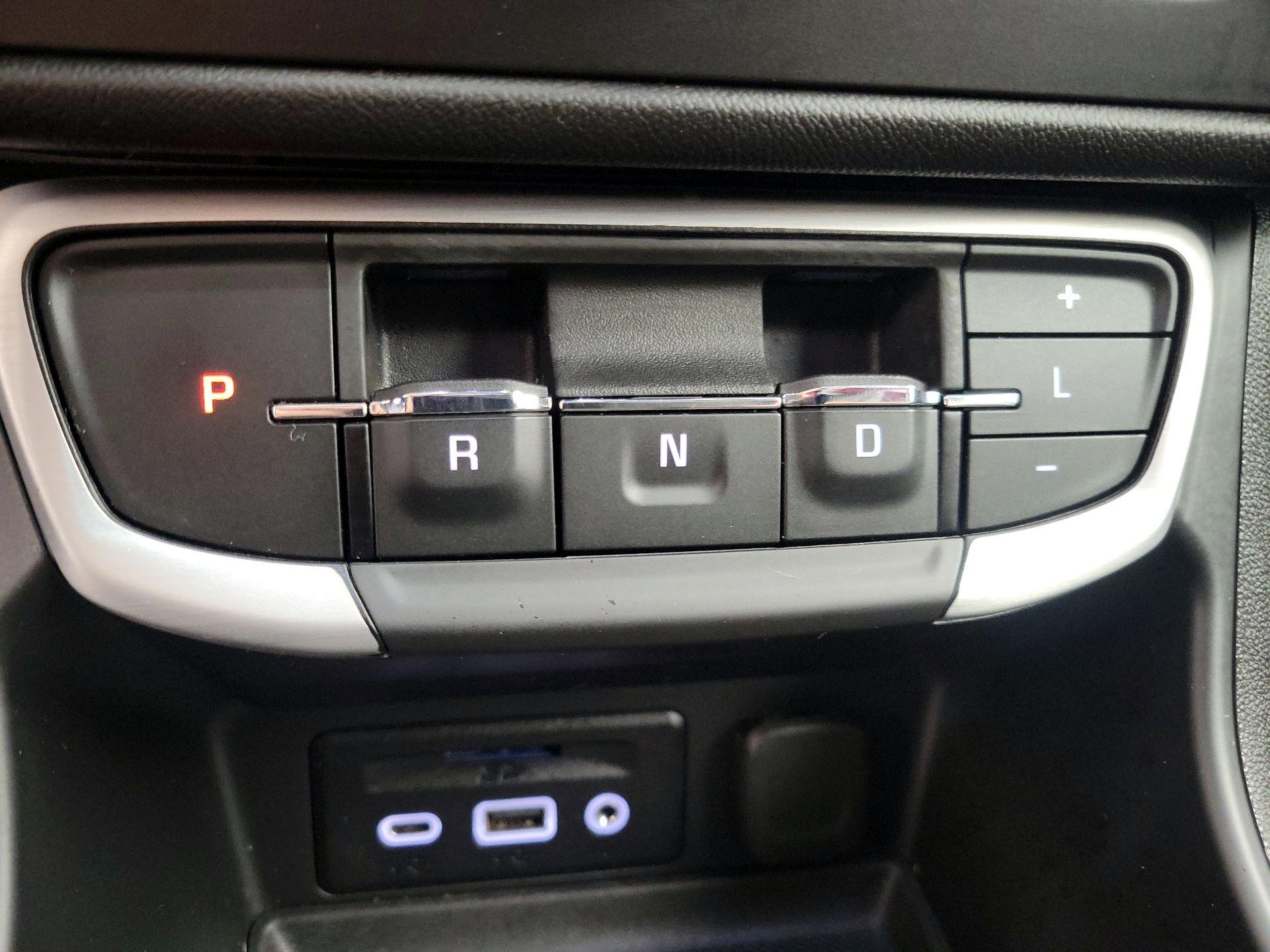 Thumbnail: 2023 GMC Terrain - 17