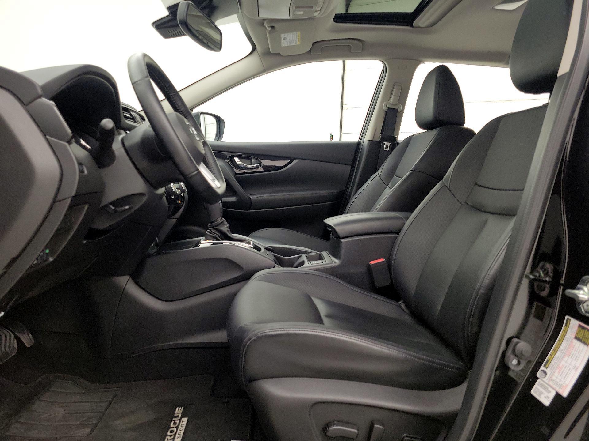 Thumbnail: 2022 Nissan Rogue Sport - 11