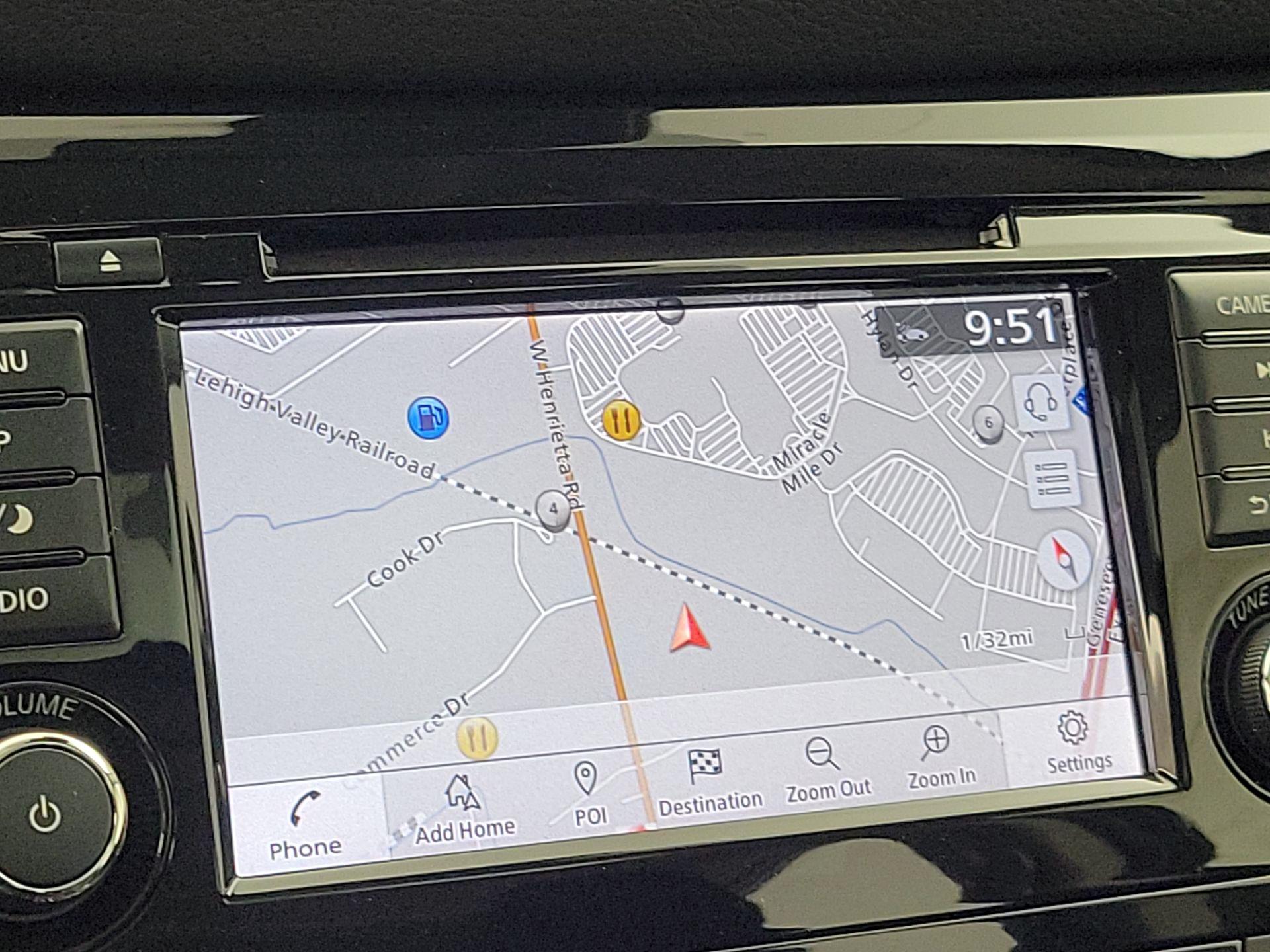 Thumbnail: 2022 Nissan Rogue Sport - 14