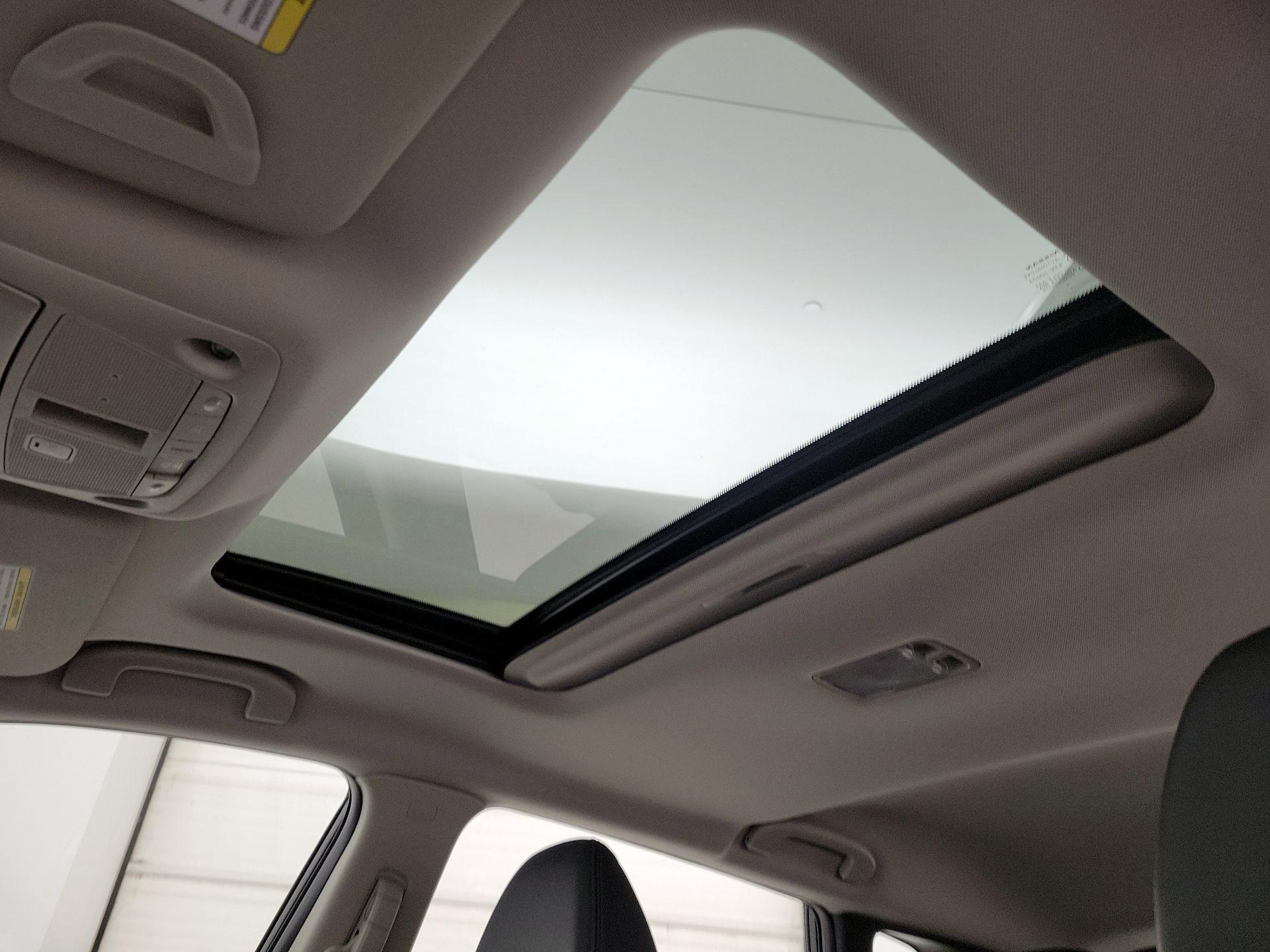 Thumbnail: 2022 Nissan Rogue Sport - 20