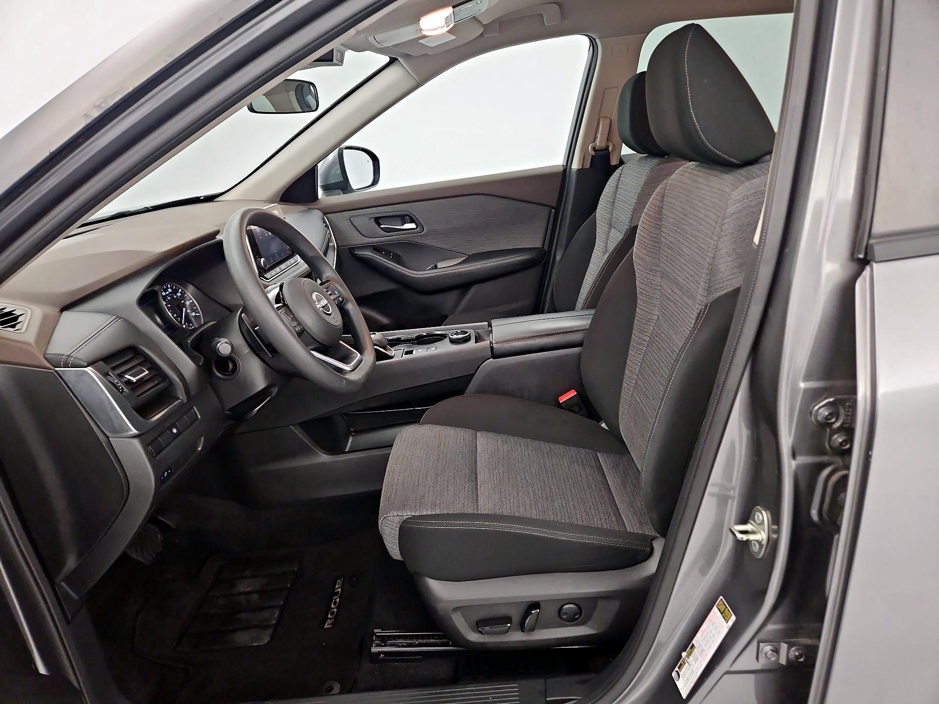 Thumbnail: 2023 Nissan Rogue - 11