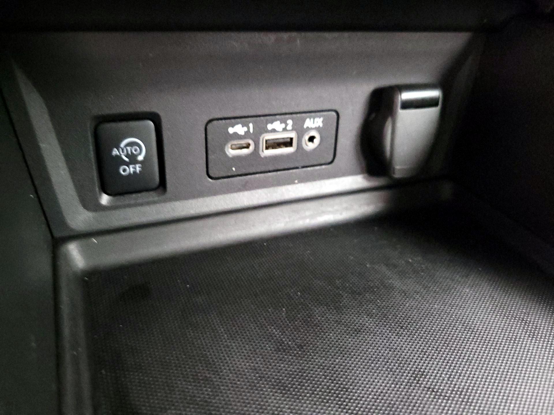 Thumbnail: 2024 Nissan Sentra - 18