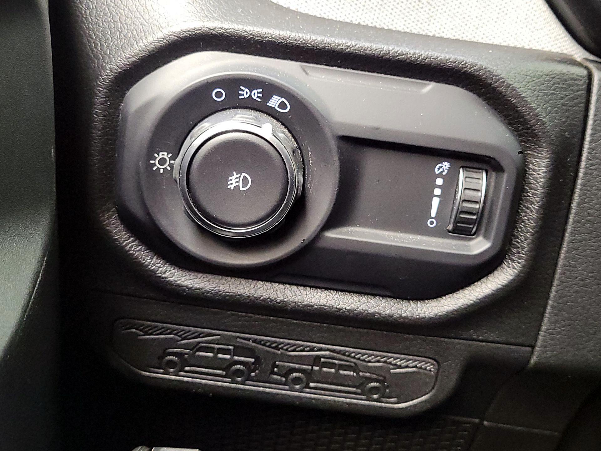 Thumbnail: 2024 Jeep Wrangler - 11