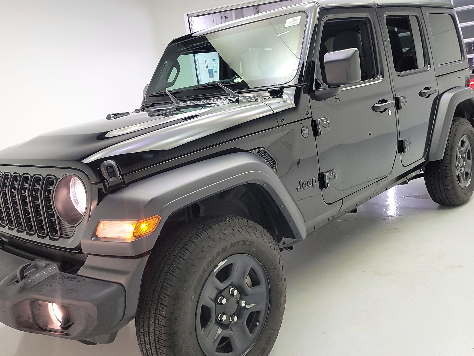 Thumbnail: 2024 Jeep Wrangler - 3