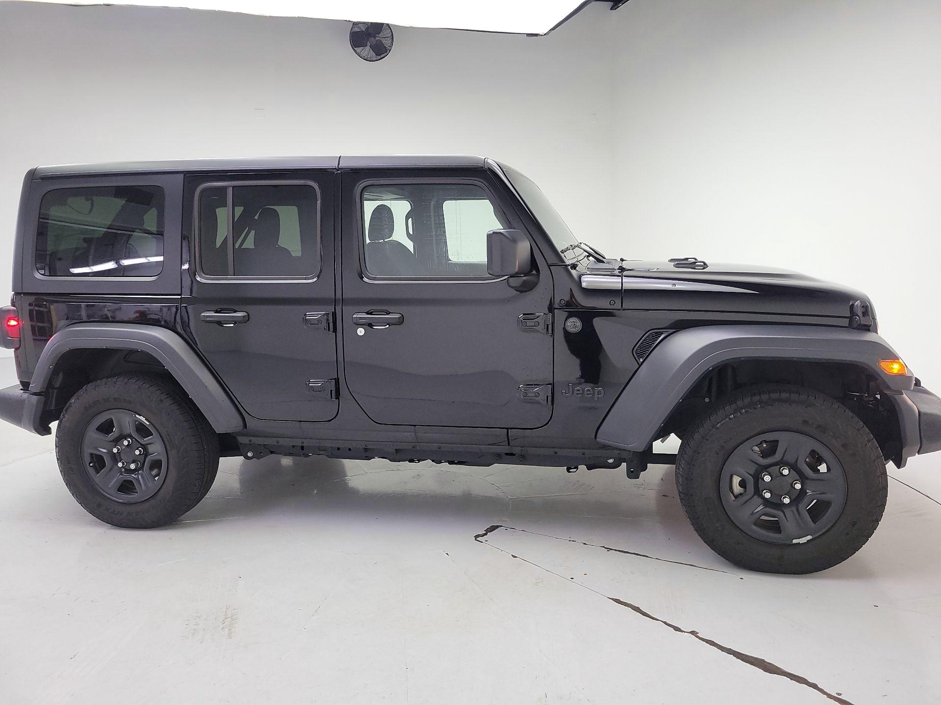 Thumbnail: 2024 Jeep Wrangler - 4