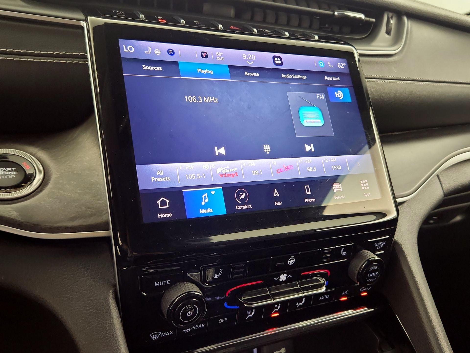 Thumbnail: 2023 Jeep Grand Cherokee - 16