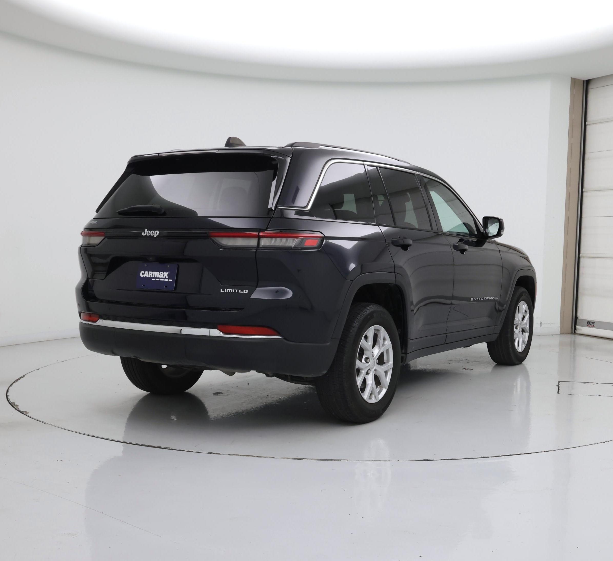 Thumbnail: 2023 Jeep Grand Cherokee - 8