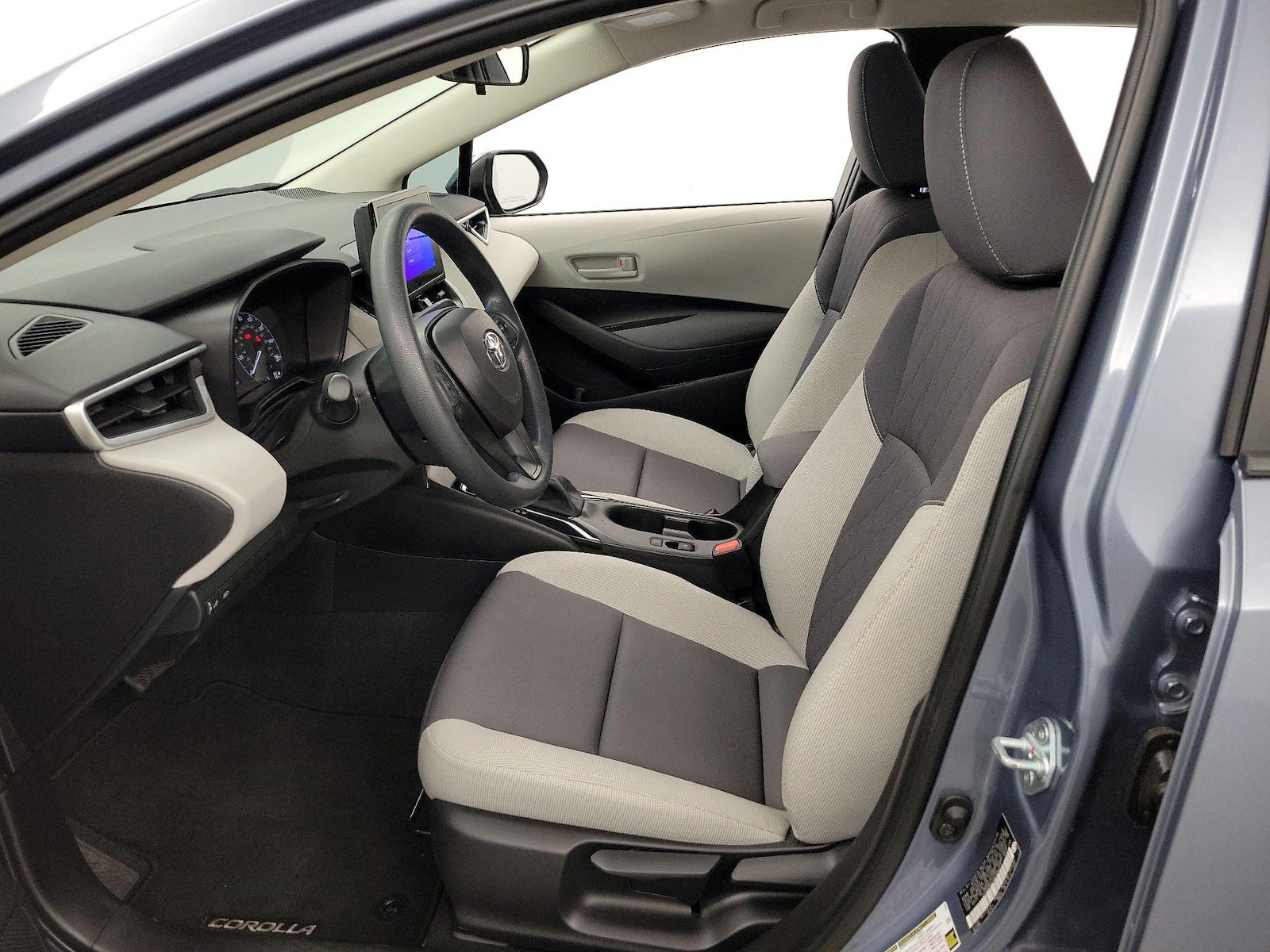 2024 Toyota Corolla LE - Photo 12