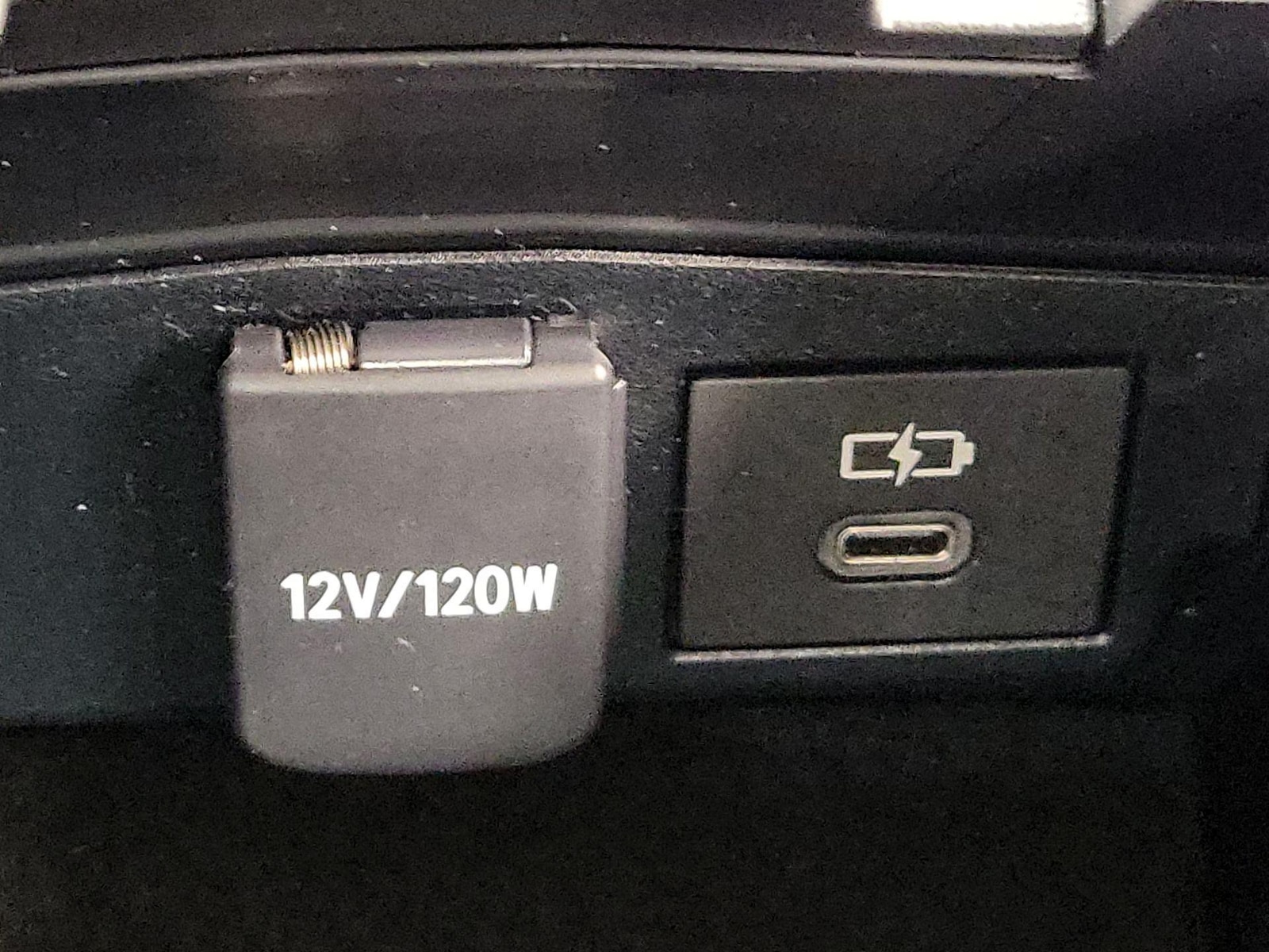 2024 Toyota Corolla LE - Photo 19