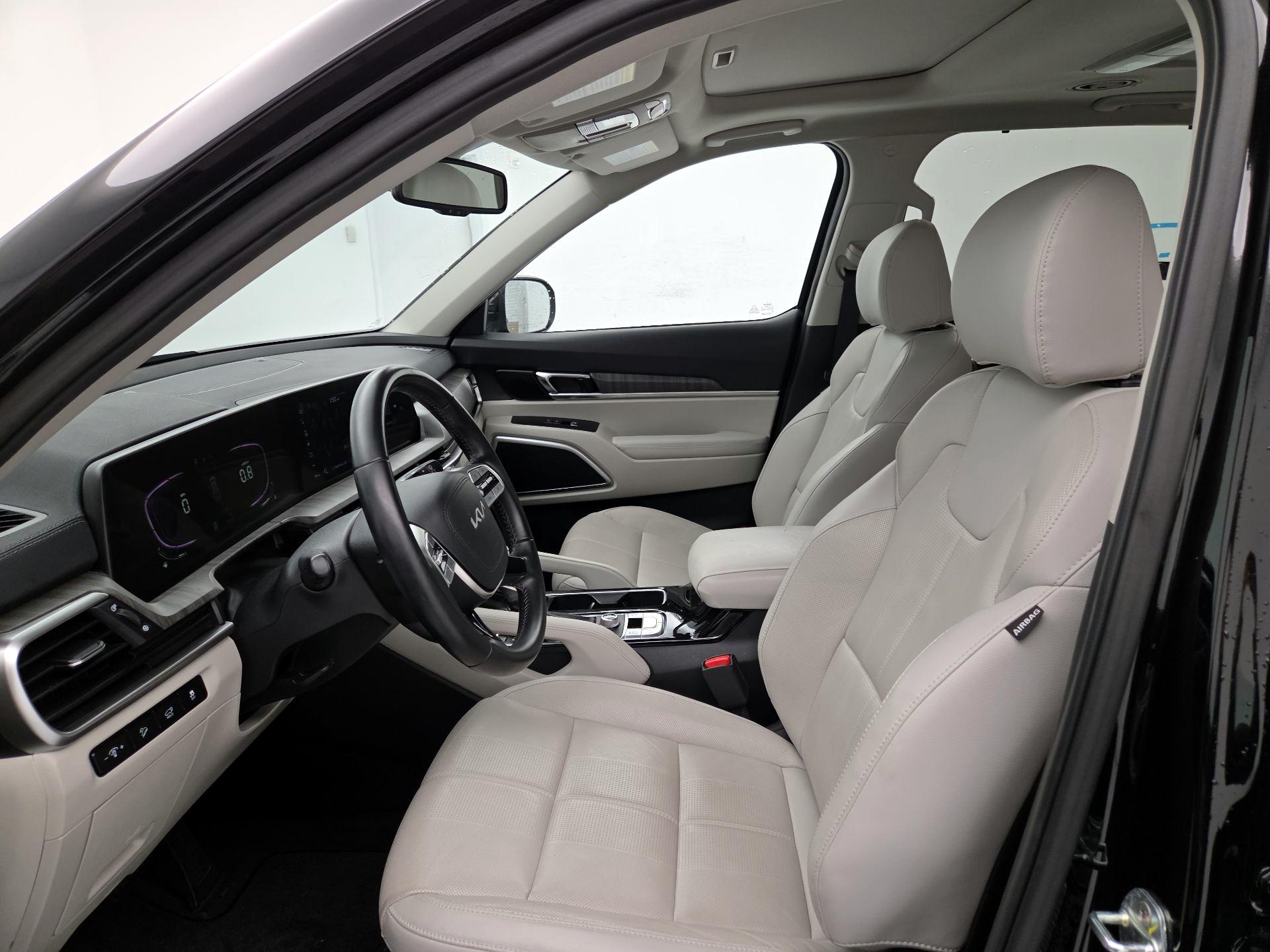 Thumbnail: 2023 Kia Telluride - 11