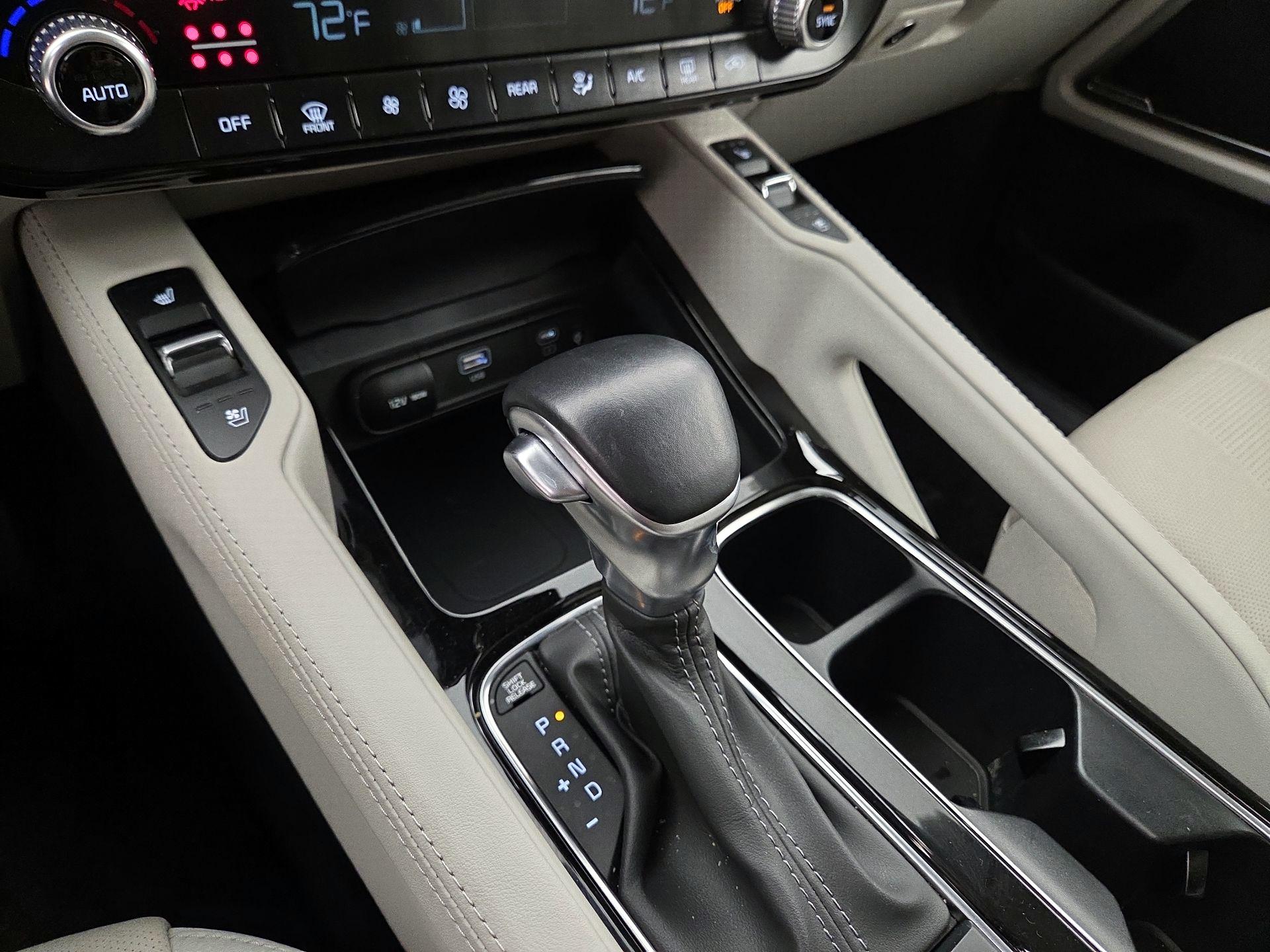 Thumbnail: 2023 Kia Telluride - 18
