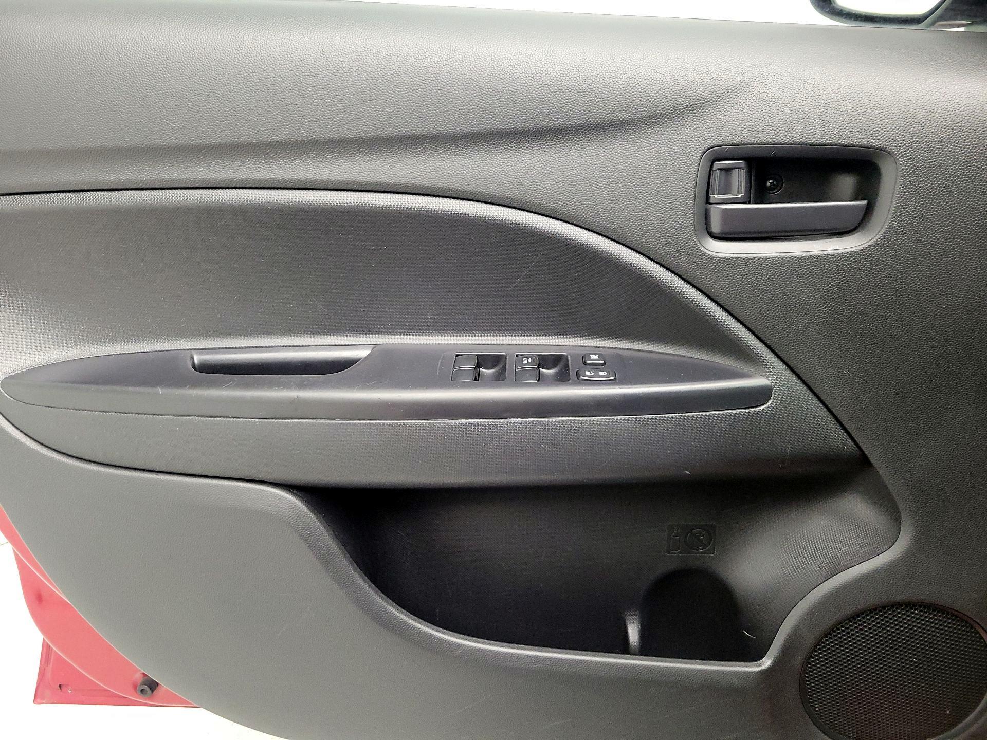 Thumbnail: 2021 Mitsubishi Mirage - 12