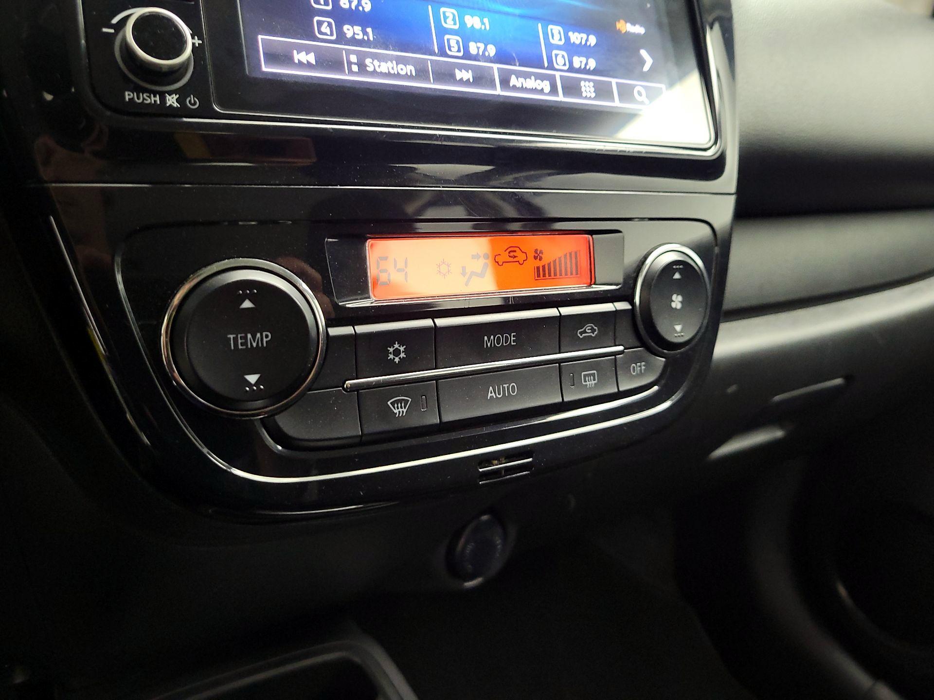 Thumbnail: 2021 Mitsubishi Mirage - 14