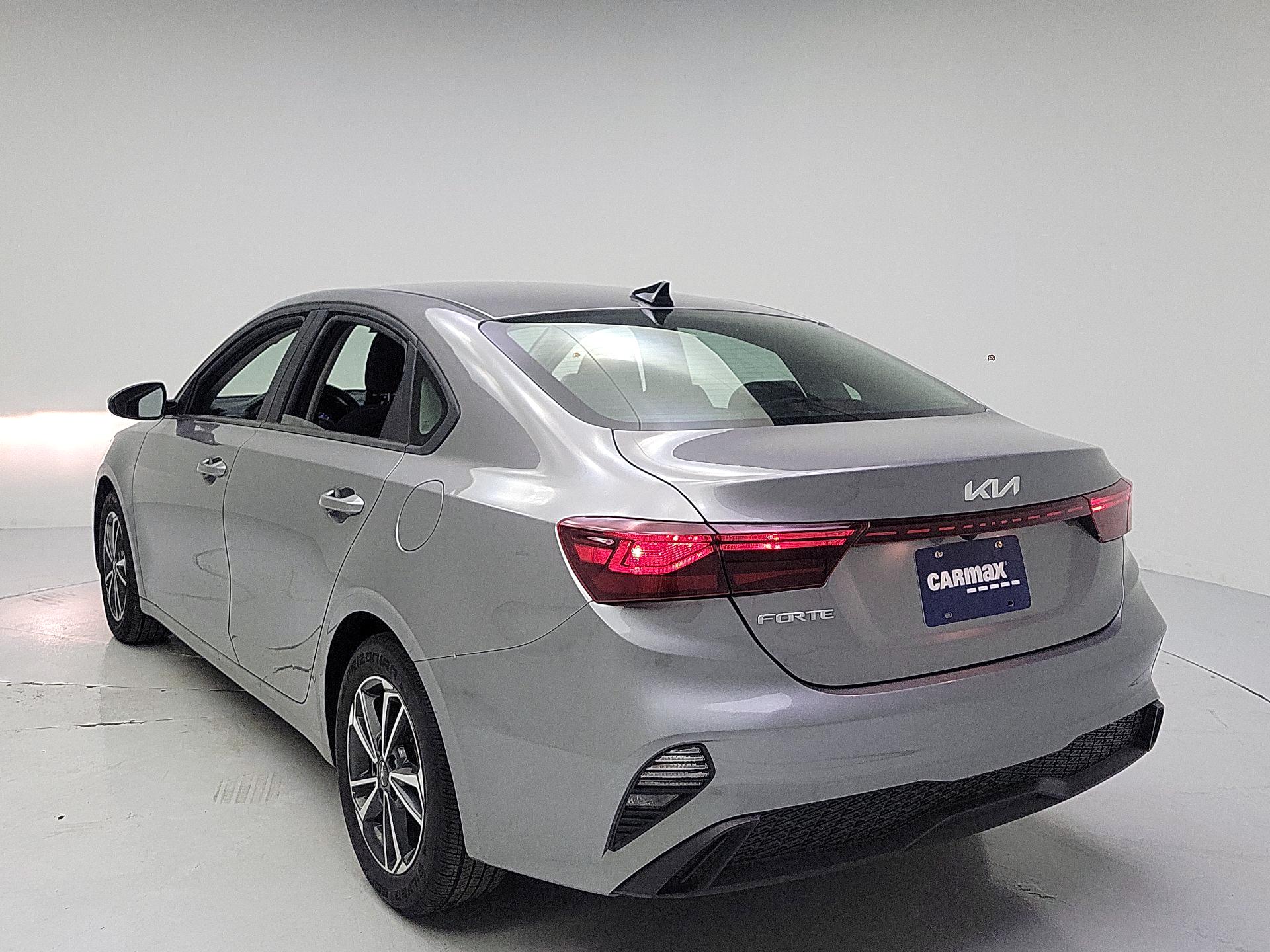 Thumbnail: 2023 Kia Forte - 7