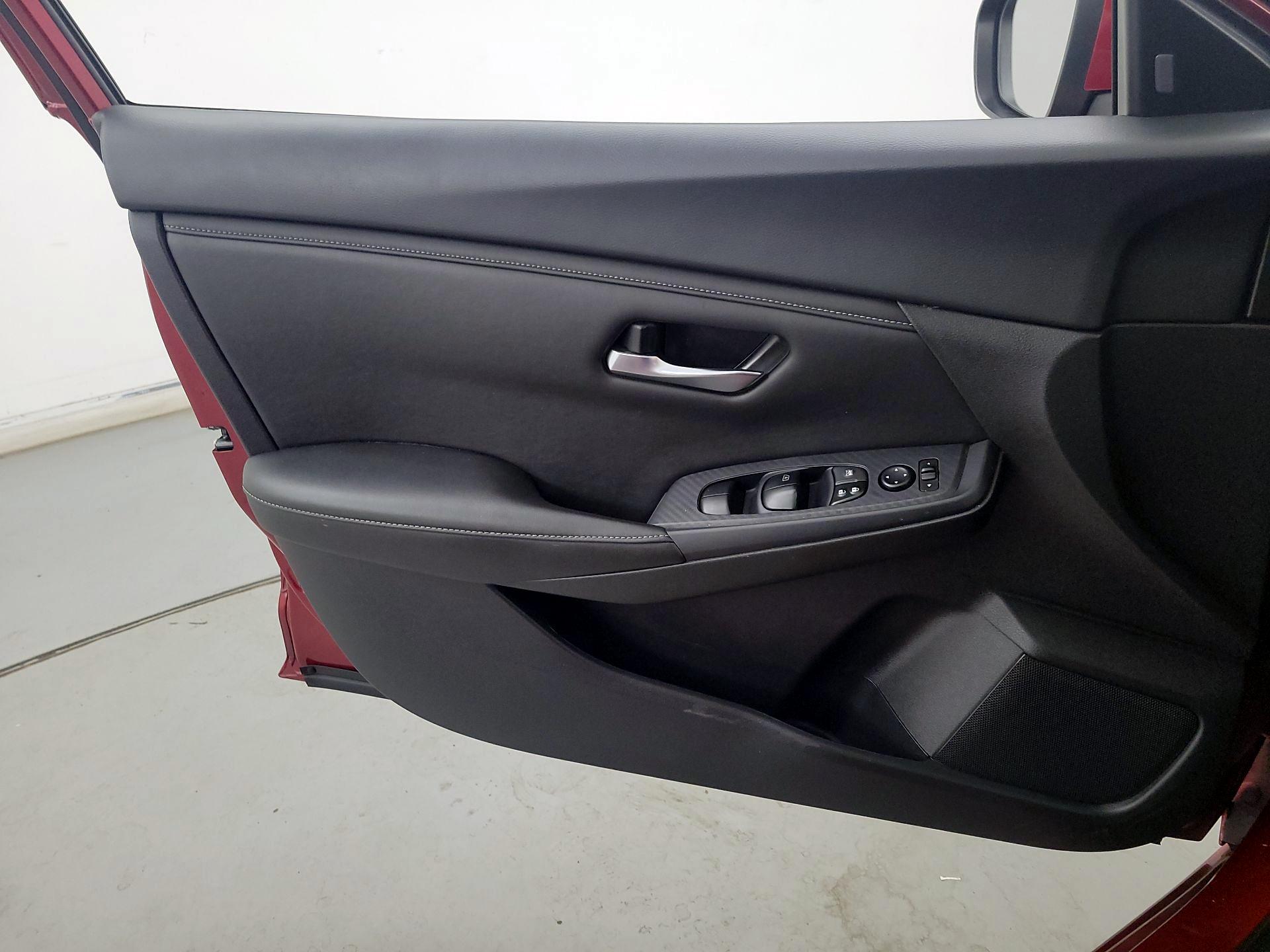 Thumbnail: 2023 Nissan Sentra - 12