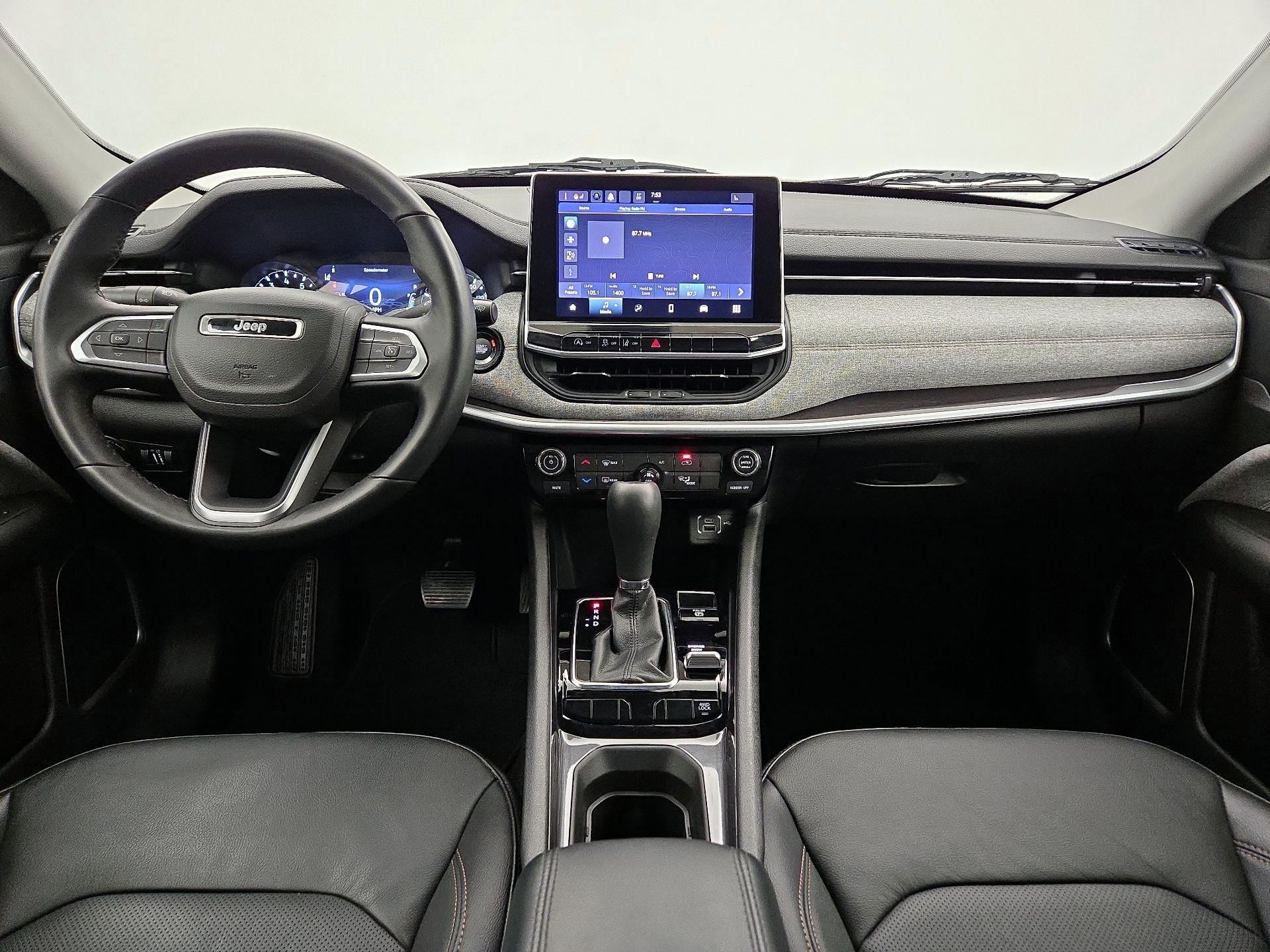 Thumbnail: 2022 Jeep Compass - 9