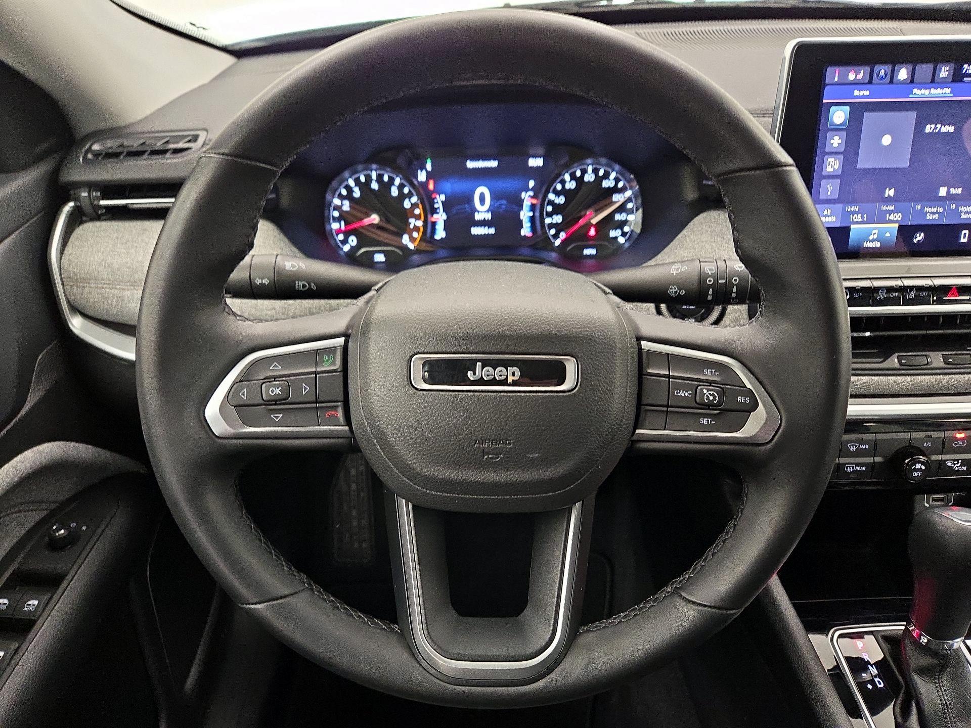 Thumbnail: 2022 Jeep Compass - 10